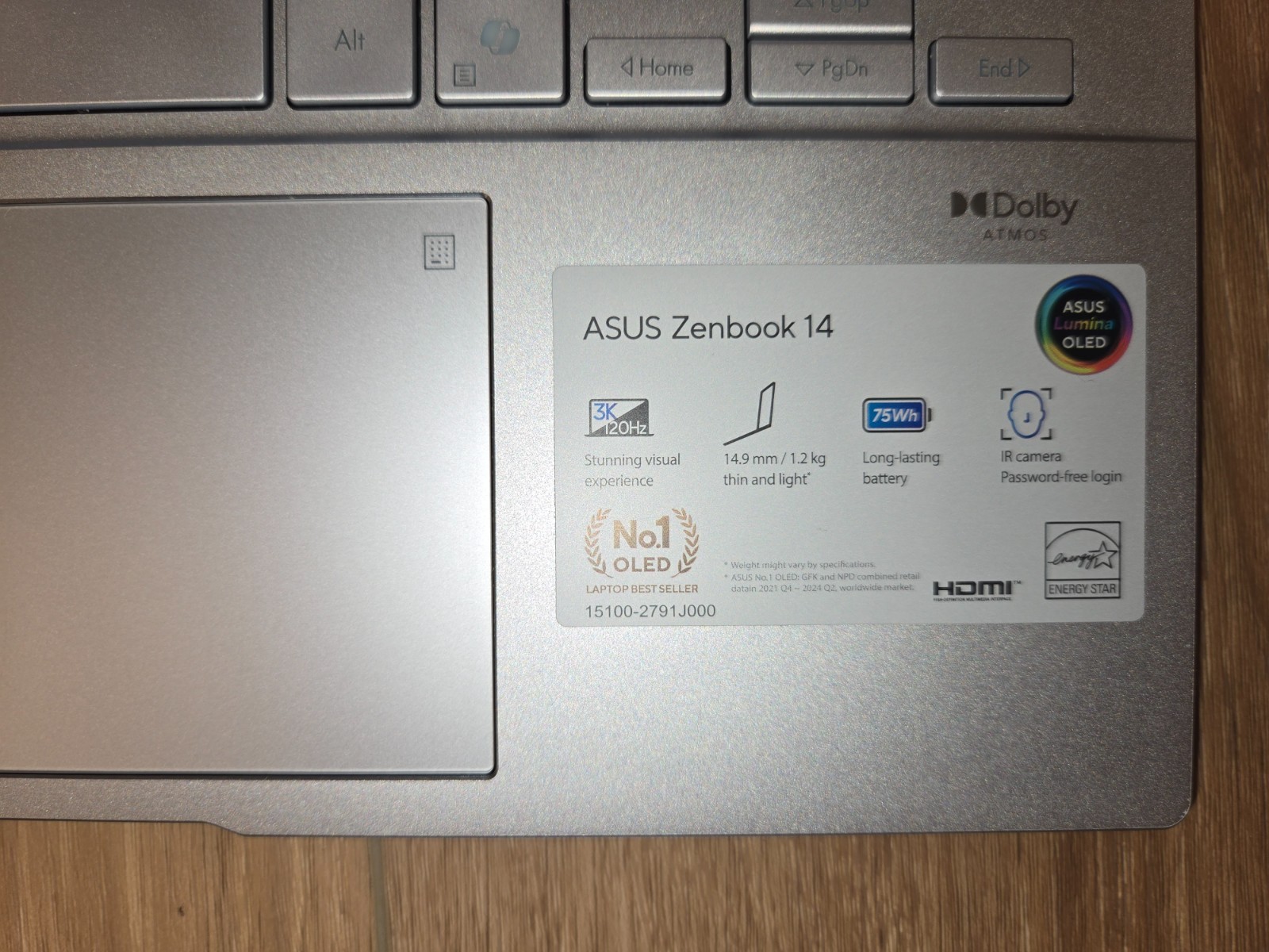 Asus Zenbook 14 CoreUltra 9 285H, 3K Touch, 32GB, 1TB SSD, Windows 11 Pro,Wifi 7