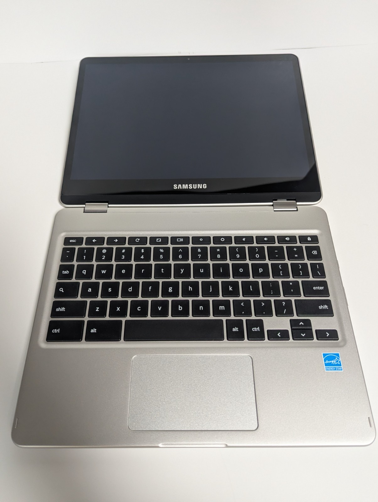 SAMSUNG Chromebook Plus (513C24-K01) 12.3″ (2400×1600) 2-in-1 with new battery