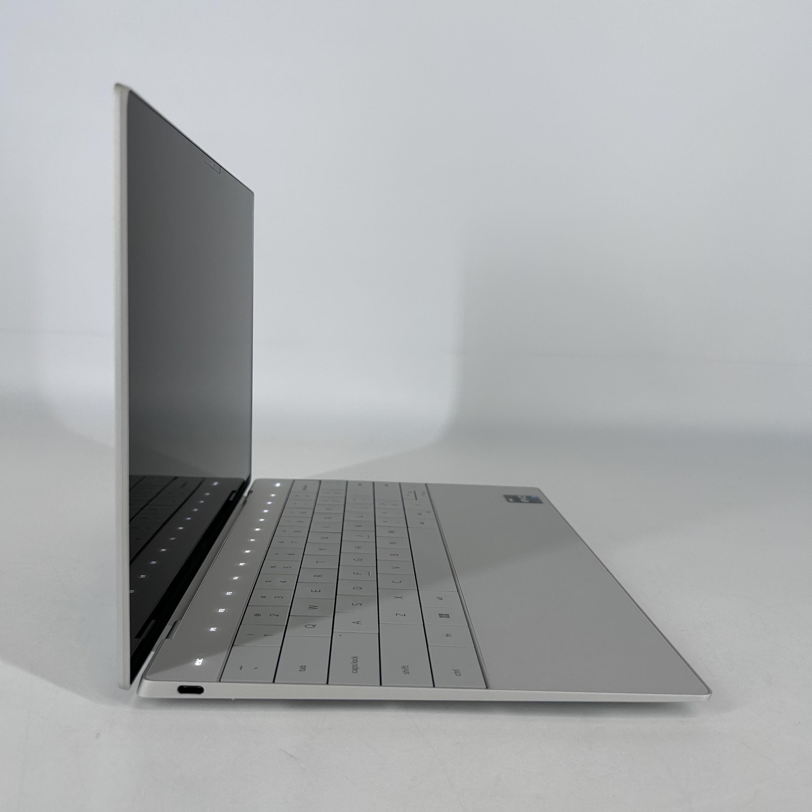 Dell XPS 13 Plus 9320 Silver UHD+ TOUCH 2.1 GHz i7-1260P 16GB 512GB SSD Good
