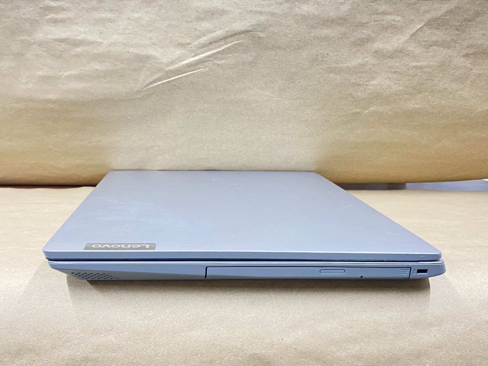 Lenovo 81LG – 15.5″ HD – CPU 5405U – 8GB – 256GB SSD – Win 11 Pro – READ