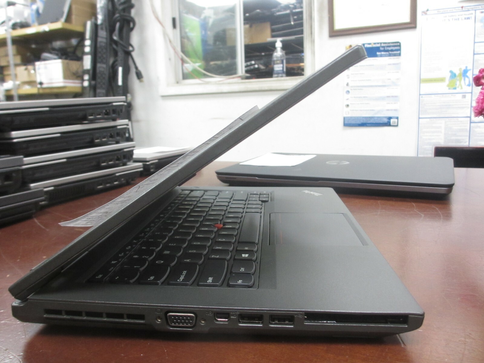 Lenovo ThinkPad L440 14″ Intel Celeron 2.00GHz 4GB 320GB Web-Cam Laptop NO AC/OS