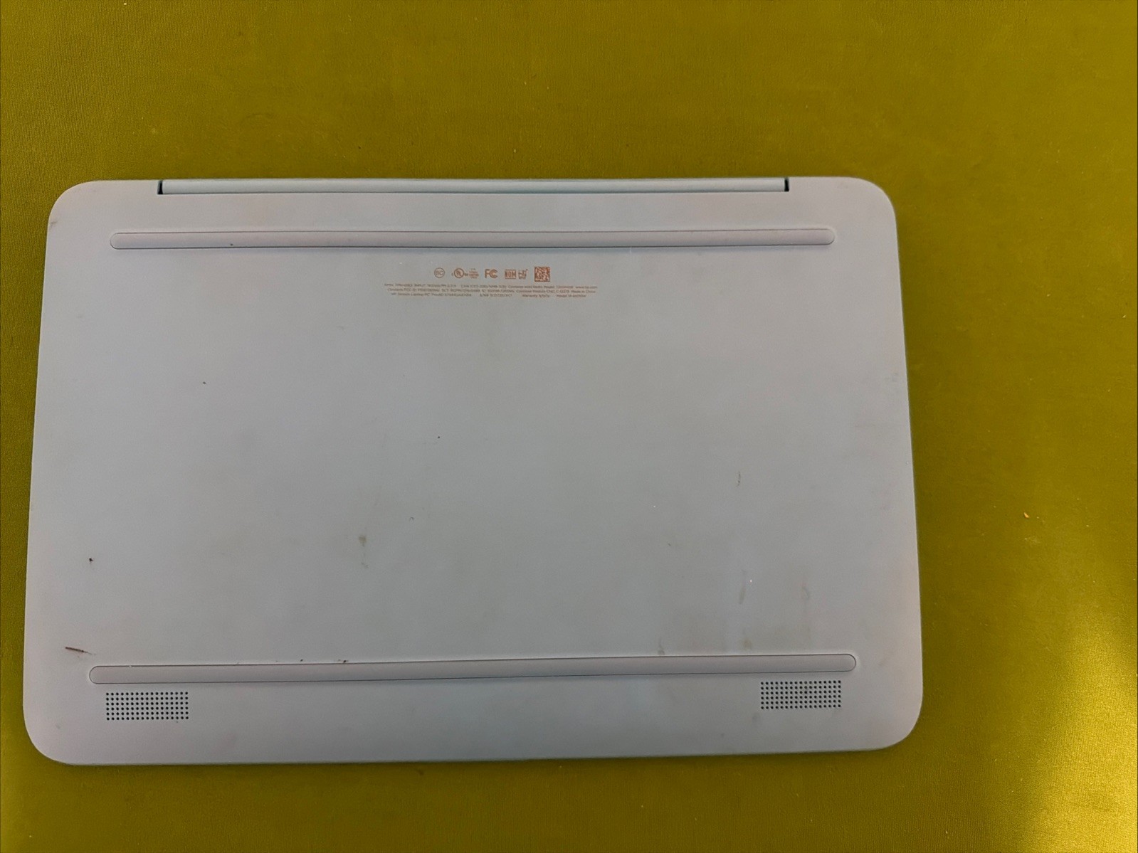 HP Stream Laptop 14inches-Intel Celeron N3060, @1.60Ghz, 4GB RAM