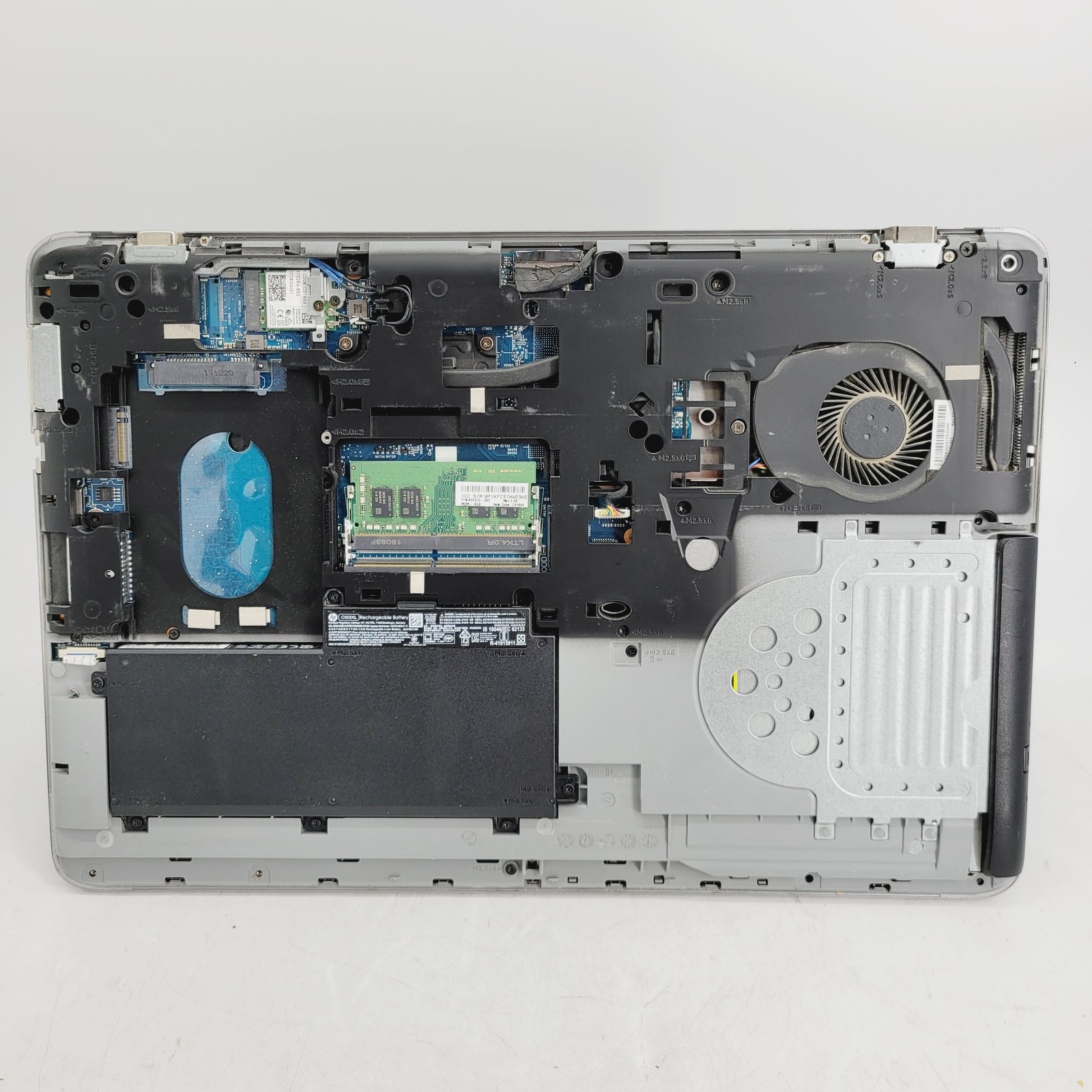 HP ProBook 650 G3 Core i5 6th Gen 8GB RAM No HDD 15.6″ – FOR PARTS