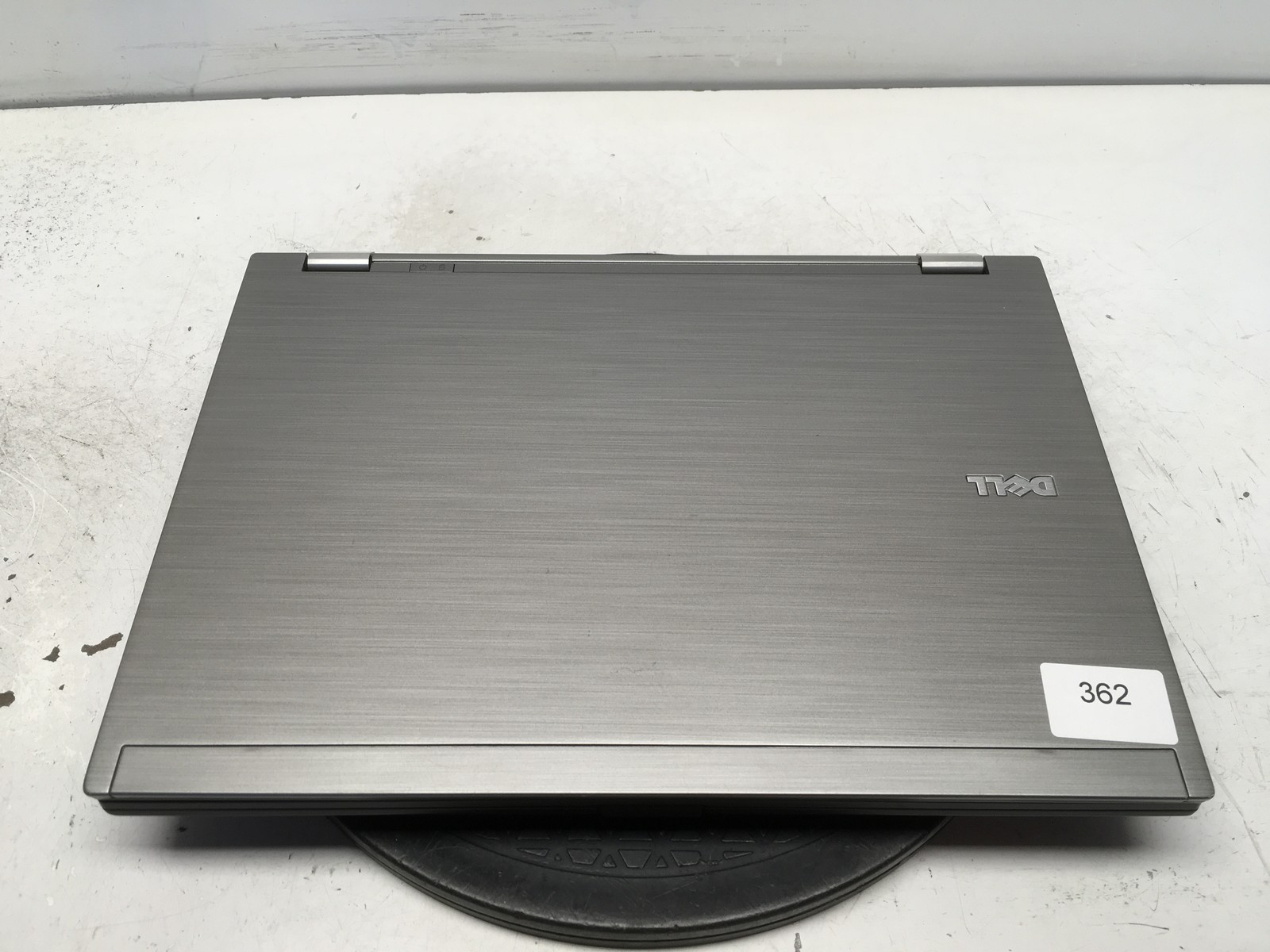 Dell Latitude E6410 Intel i5-M520 2.4GHz 4 GB NO HDD No Batt