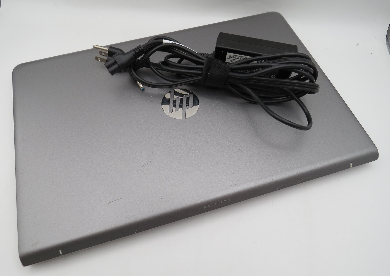 HP 15-cd040wm | AMD A12-9720P @ 2.7GHz | 16GB DDR4 | 238 SSD | No Battery/OS