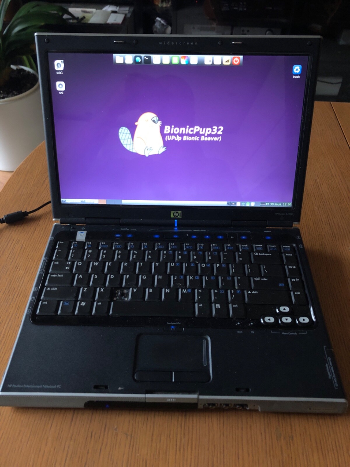 HP Pavilion Special Edition / Entertainment Notebook PC DV1000, 1.7GHz