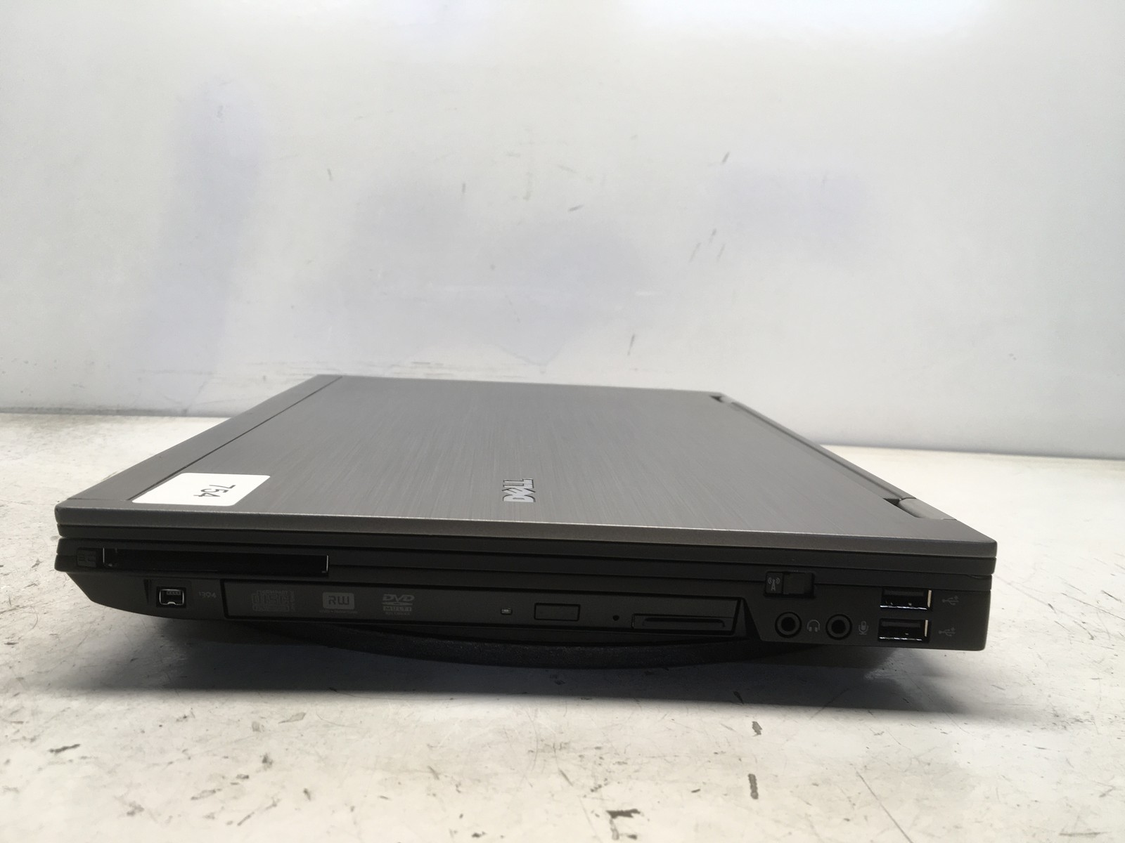 Dell Latitude E6410 Intel i5-M520 2.4GHz 4 GB NO HDD No Batt