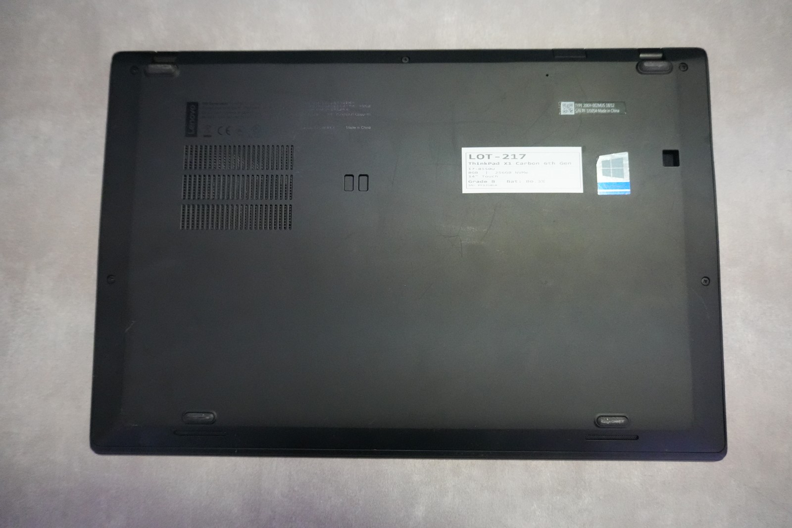 Lenovo ThinkPad X1 Carbon 6th i7-8550U 8GB 256GB FHD Touch *Screen Scuffs* READ