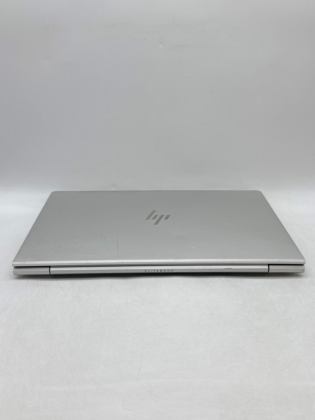 HP EliteBook 640 G10 14.0″ Touch Core i5-1335U 256GB SSD 8GB RAM – Screen Marks