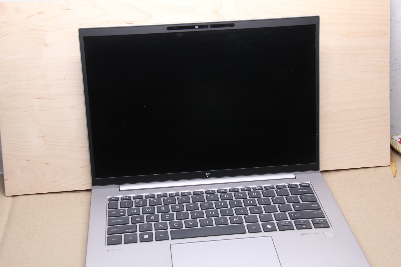 HP ZBook Firefly G11 14″ FHD+ ULTRA 5 135U 256GB 16GB W11P Backlit Warranty