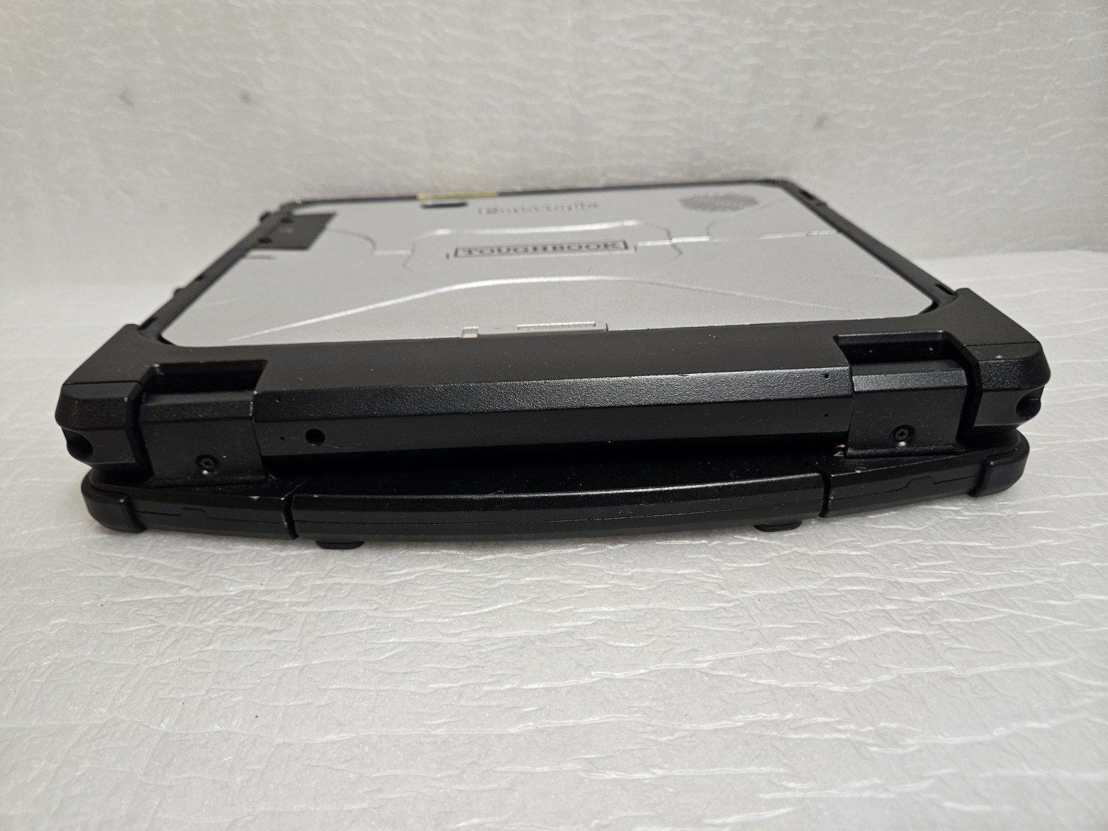 Panasonic Toughbook CF33 Intel I5 7600U 16GB RAM, Win11 Pro, No Hdd 0% Batt Life