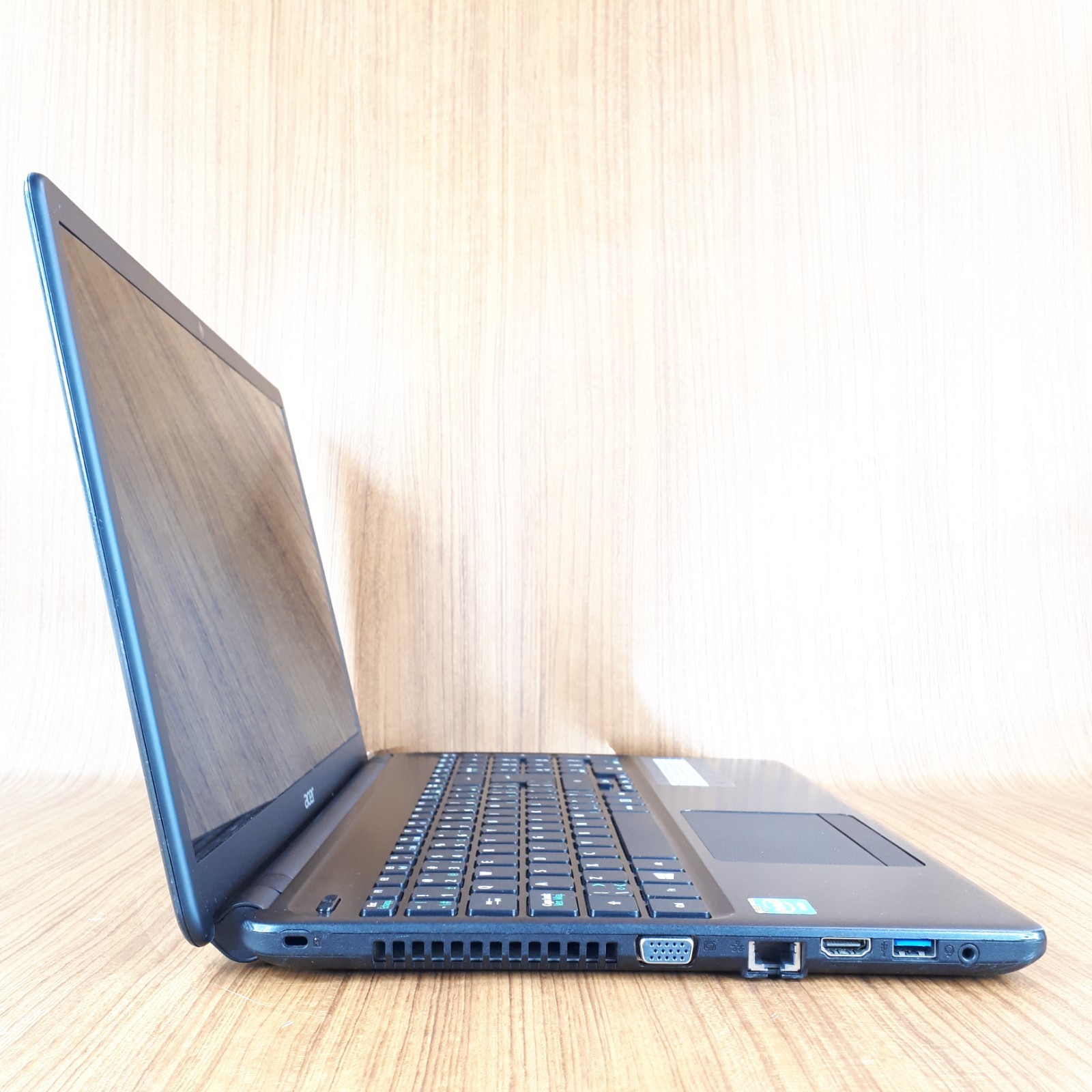 Acer Aspire E1-510P Z5WE3 15.6″ Touch Laptop Celeron N2920 8GB 500GB W10H