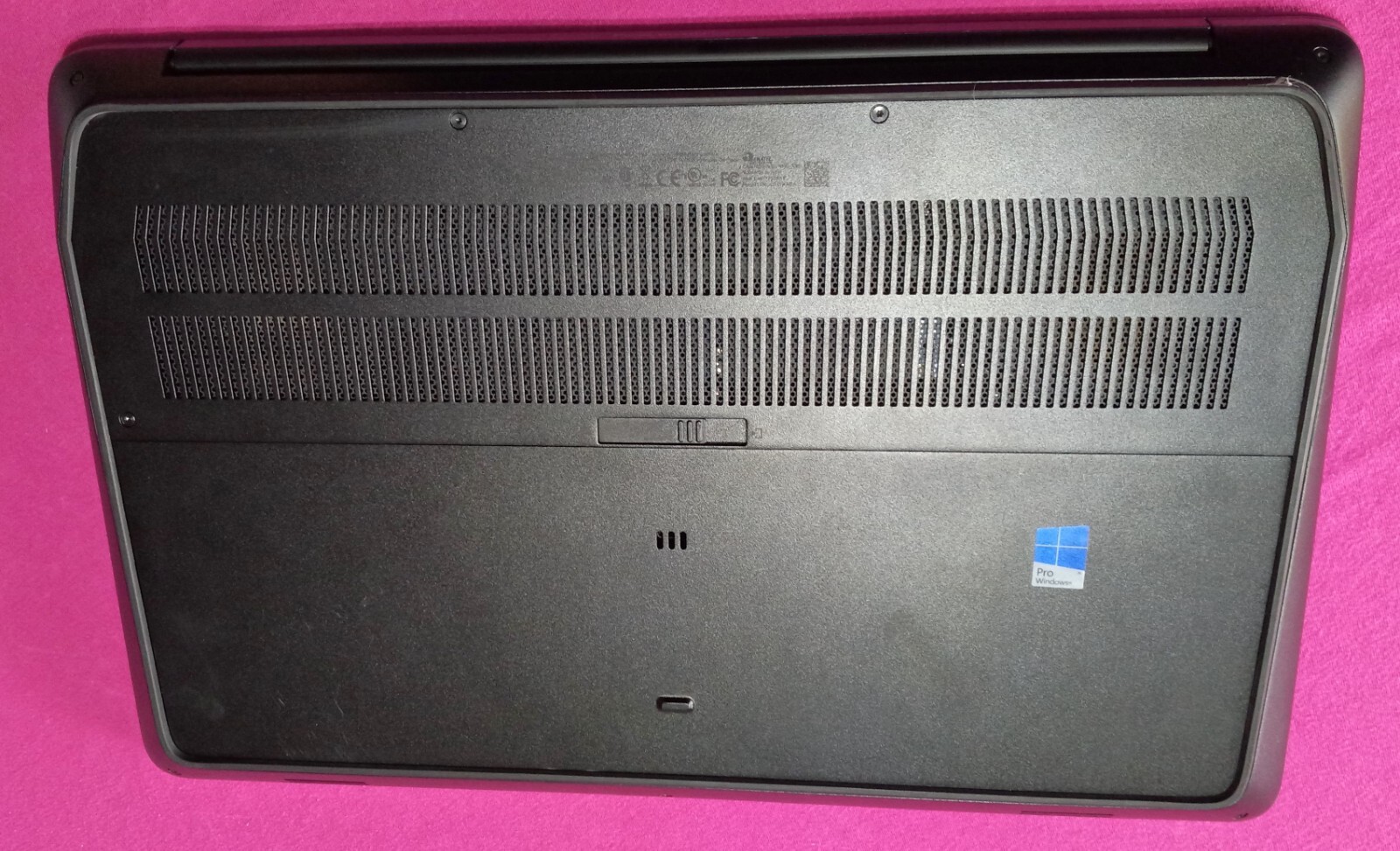 HP ZBook 17 G4 laptop I7-7820HQ 2.9-3.9Ghz 16GB/512GB NVIDIA P3000 1771Mhz AX200