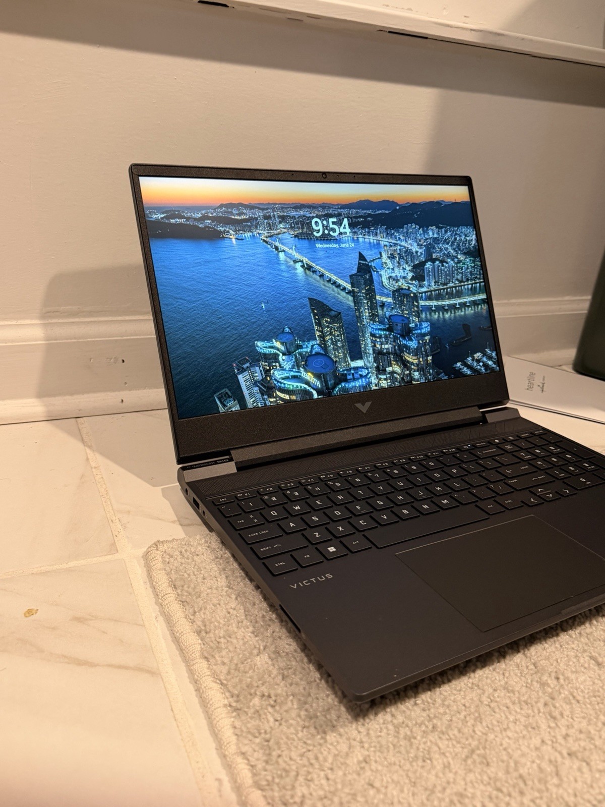 HP Victus Gaming Laptop 15.6 -Ryzen 5 – 7535HS- RX 6550M- 16 GB DDR5