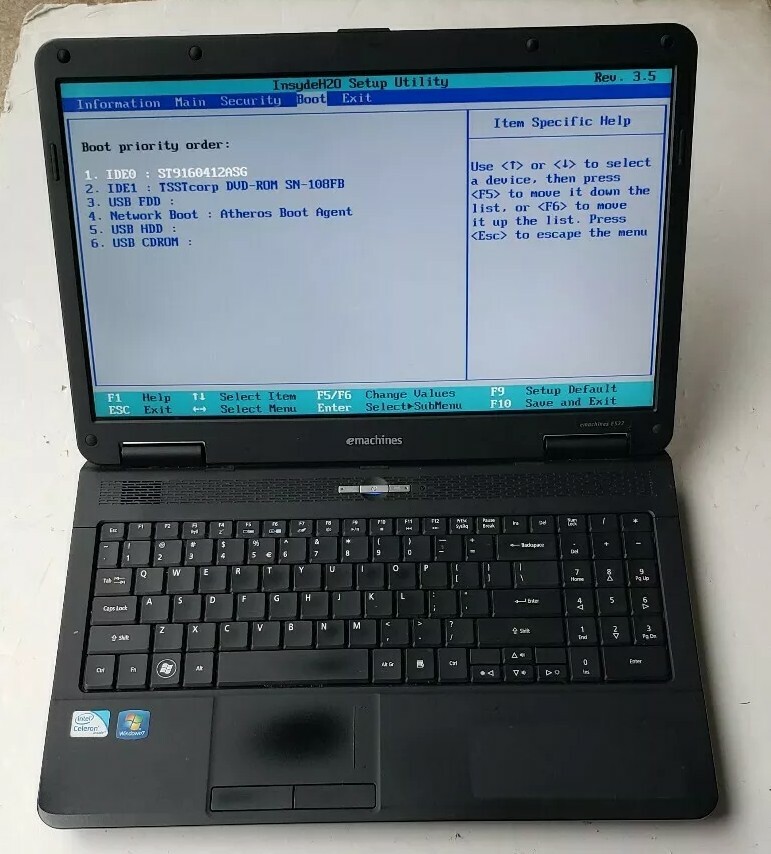emachines E527 Intel Celeron CPU 900 @ 2.20GHz 3GB RAM 160GB HDD wifi Linux Mint