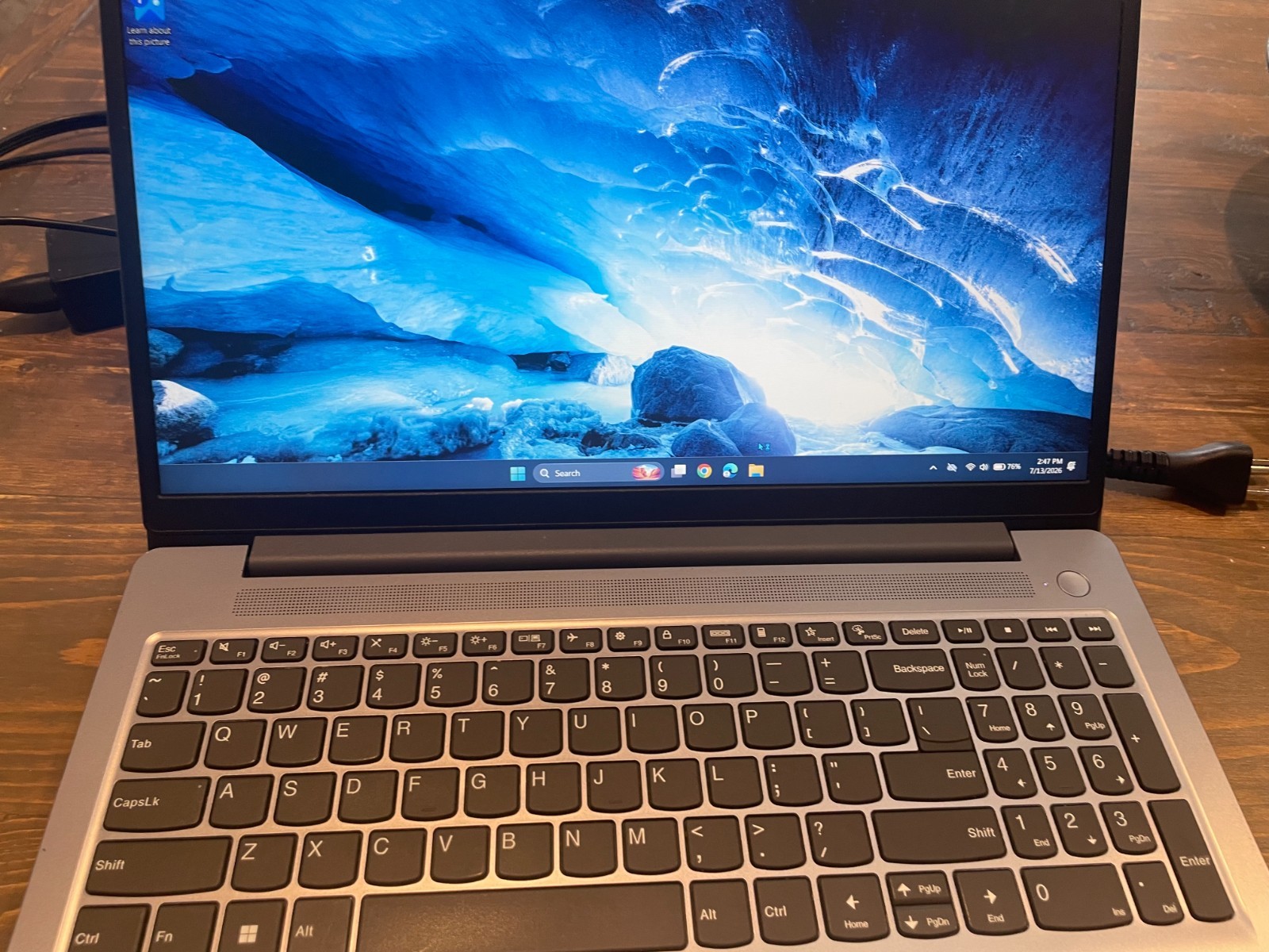 Lenovo IdeaPad slim 3 15ian8