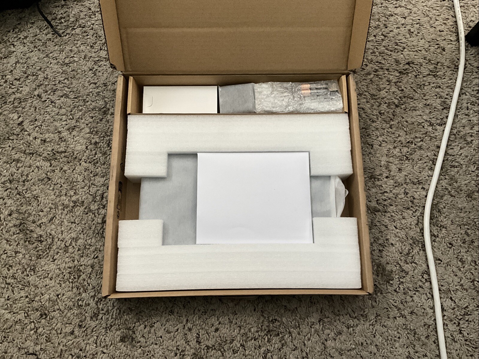 Samsung Chromebook Plus 12.2″ 2-in-1 Touchscreen Notebook XE521QAB