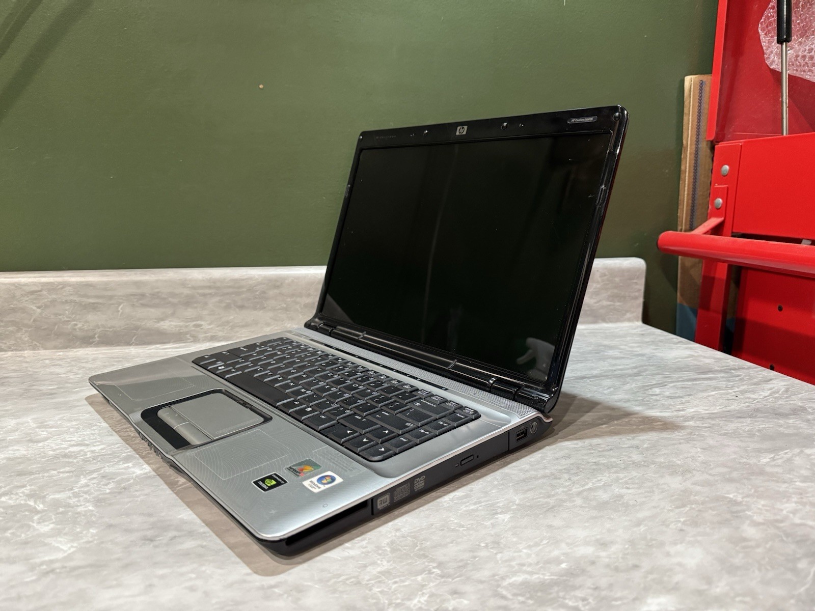 HP Pavilion DV6000 Laptop AMD Turion X2 TL-50 1.6GHz 2gb RAM 120gb HDD Windows 7