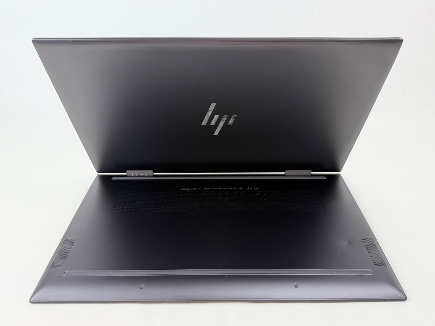 HP Envy x360 15m-eu0023dx 15.6″ FHD Touch Ryzen 7 5700U 8GB 512GB SSD W11H 2in1