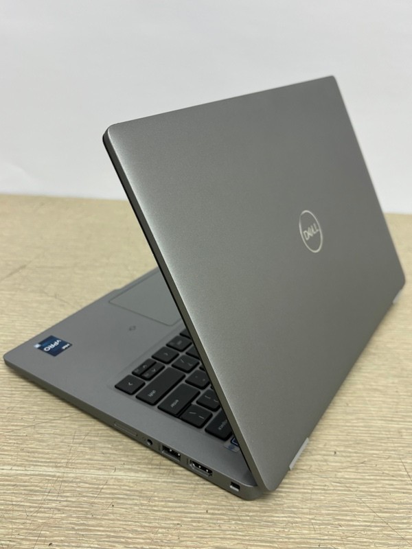 Dell Latitude 5330 FHD Intel i7-1265U 16GB RAM 256GB SSD Windows 11 Pro Laptop