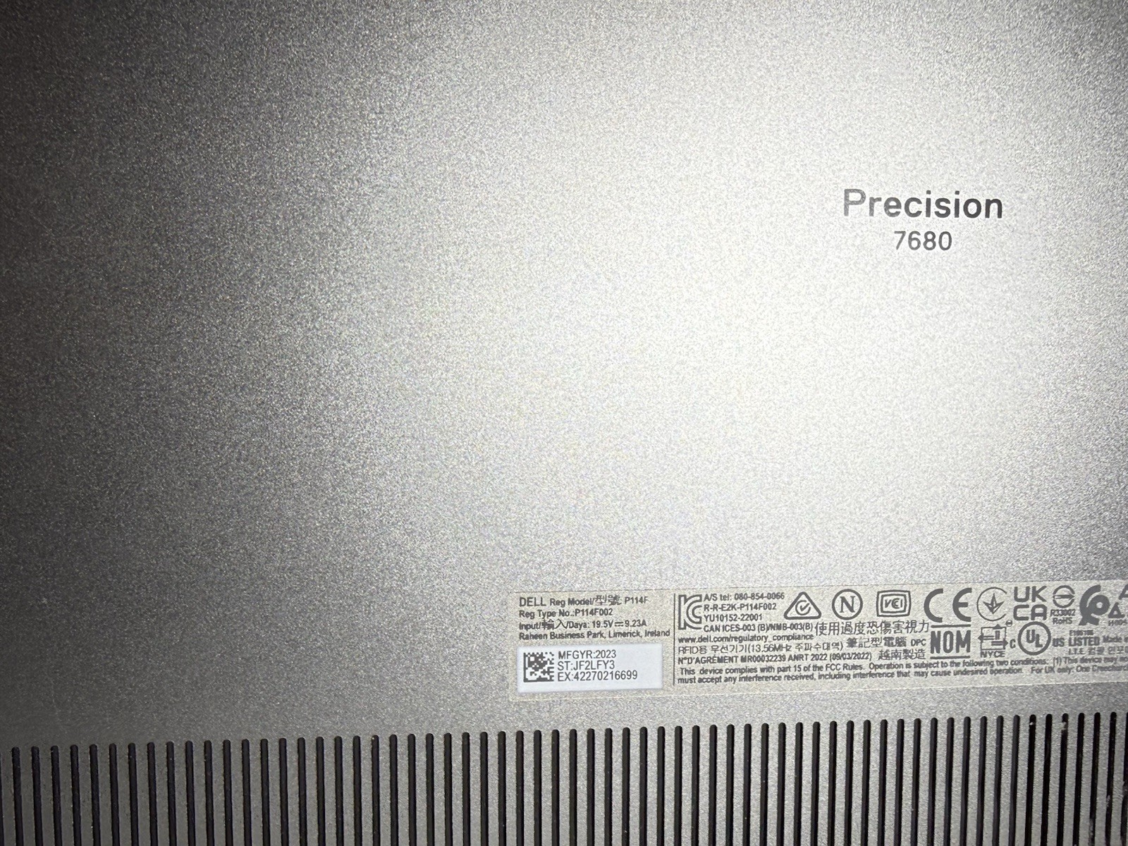 Dell Precision 7680 16″ i7-13850HX 64GB Ram 1TB SSD RTX 2000 Ada