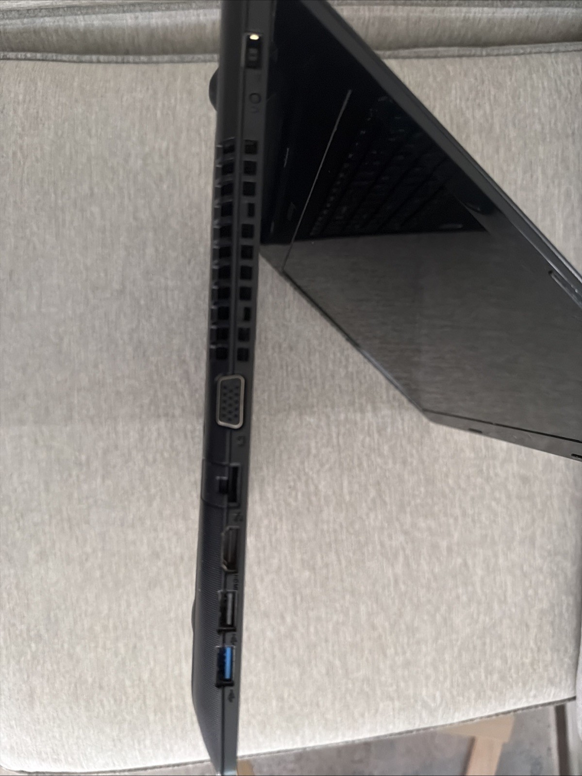 LENOVO G50-70 – FOR PARTS/REPAIR – INTEL i3 – 6 GB RAM – NO HDD – READ DESCRIP