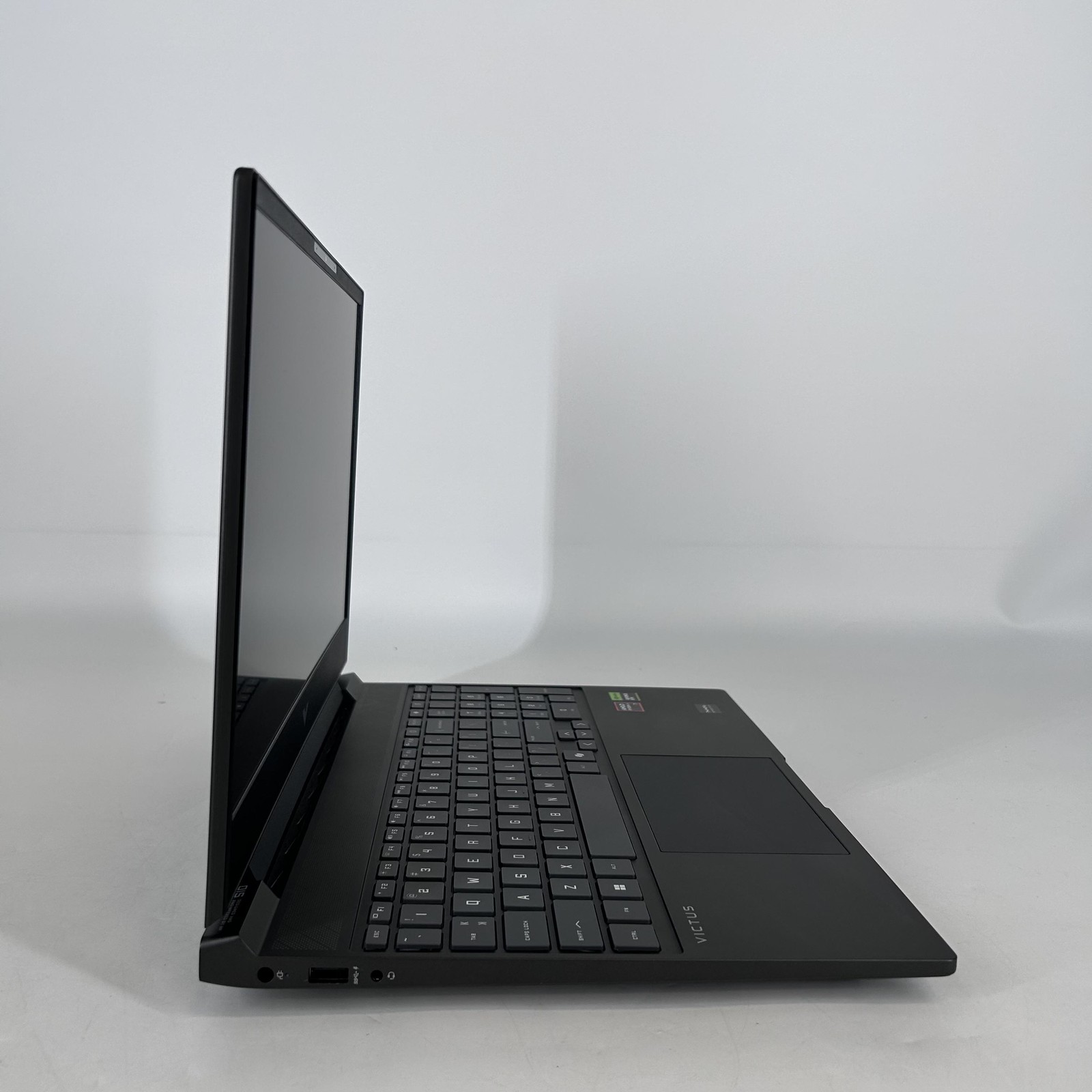 HP Victus 15.6 144Hz FHD 2.0 GHz Ryzen AI 7 350 32GB 1TB SSD RTX 5060 Excellent