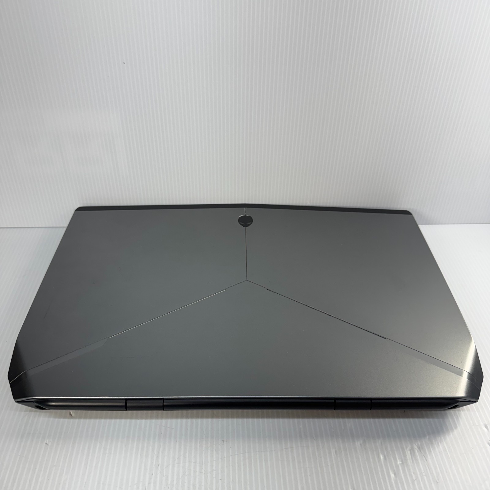 Alienware 17 R3 i7 6th Gen 17.3″ Laptop AS IS for PARTS – NO VIDEO
