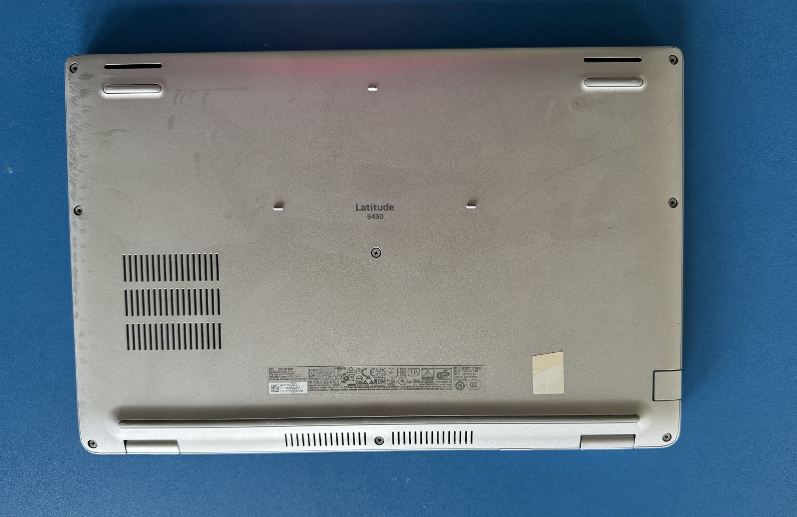 Dell Latitude 5430 14″ Laptop i5-1235U 12th Gen 16GB 512GB SSD Windows 11 Pro