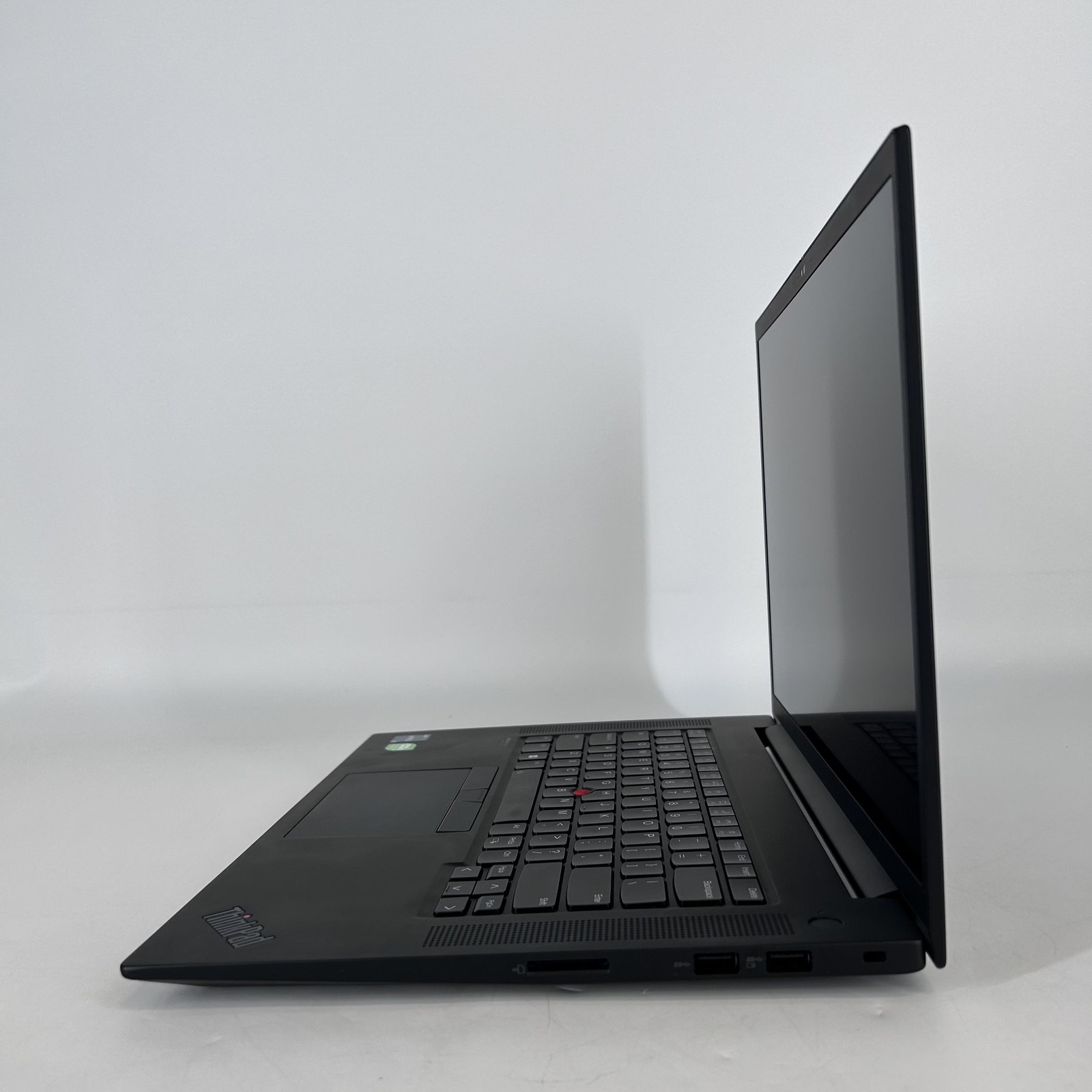 Lenovo ThinkPad P1 Gen 5 16 FHD+ 2.4 GHz i7-12800H 8GB 256GB SSD RTX A1000 Good