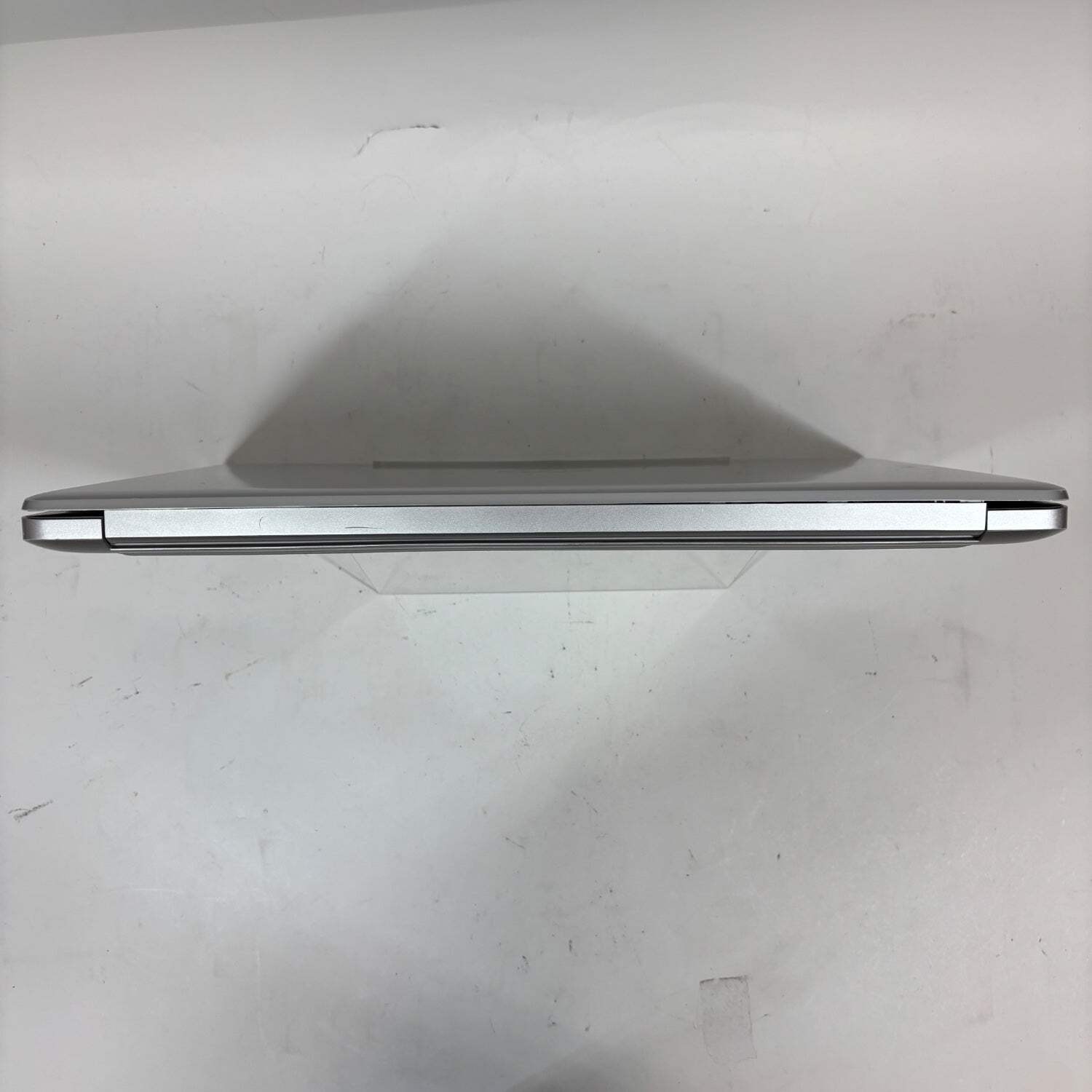 HP Laptop 17-BY4061NR 17.3″ i5-1135G7 2.4GHz 8GB RAM 500GB SSD