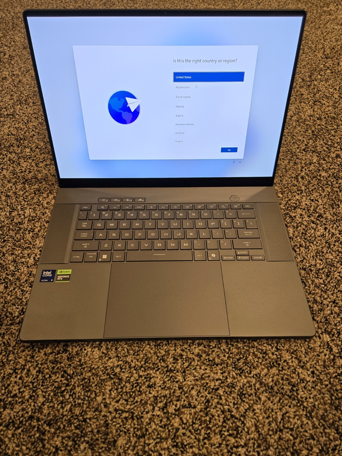 Asus ROG Zephyrus G16 GU605 16 240Hz QHD+ Ultra 9 285H 32GB 1TB RTX 5070 Ti