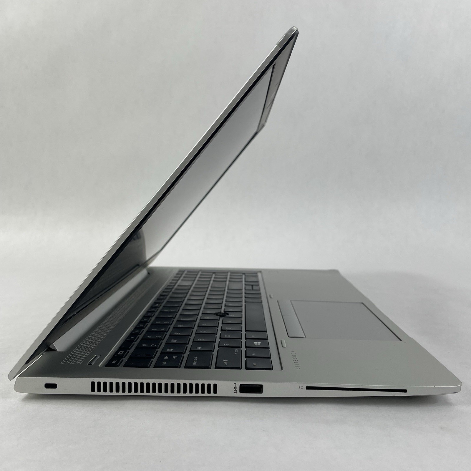 HP EliteBook 850 G6 15.6″ i5-8365U 1.60 GHz 8 GB RAM No SSD/OS/AC – Bad Corner