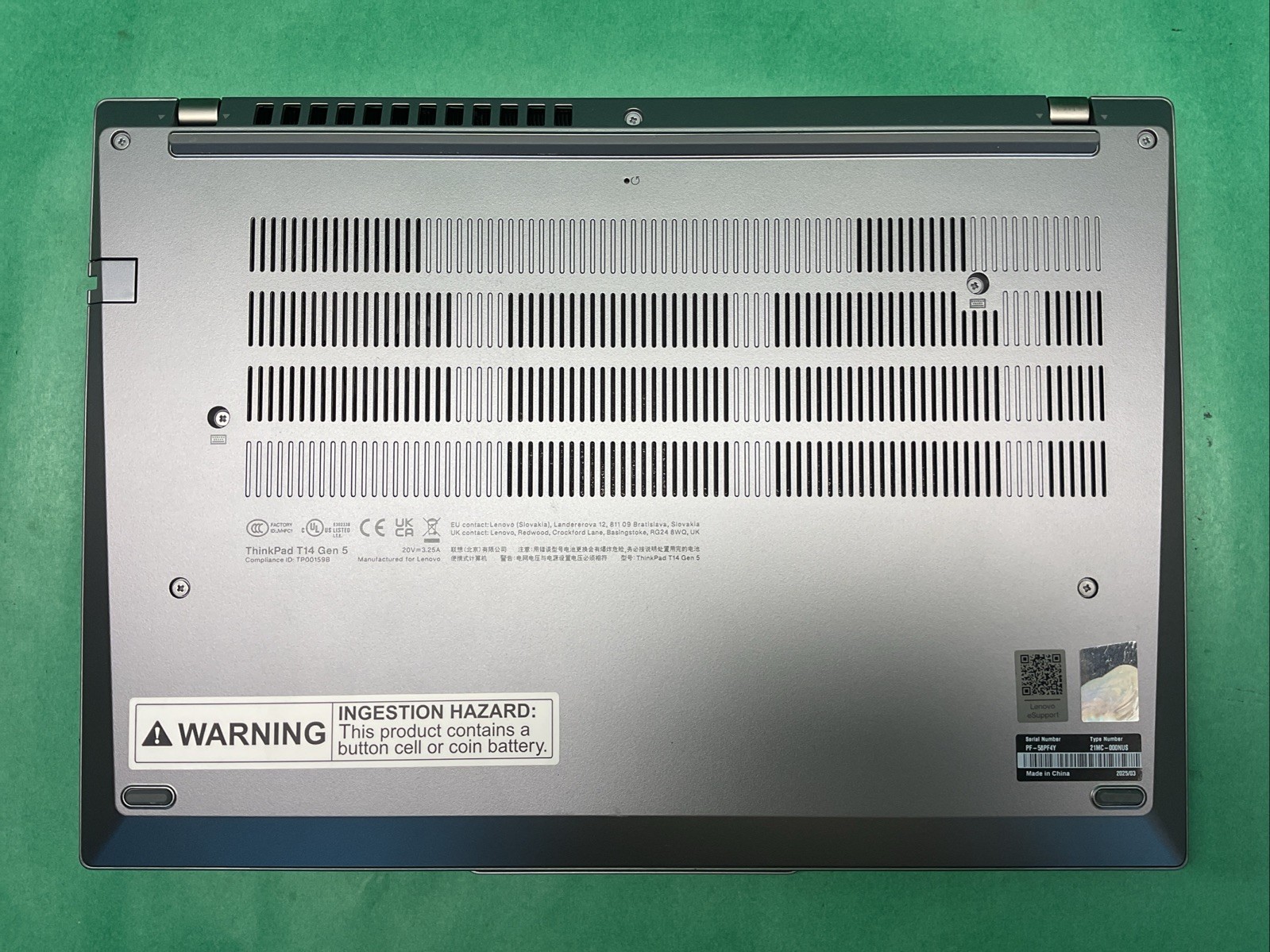 Lenovo ThinkPad T14 Gen 5 14″ – Powers On – NO HARD DRIVE- Untested