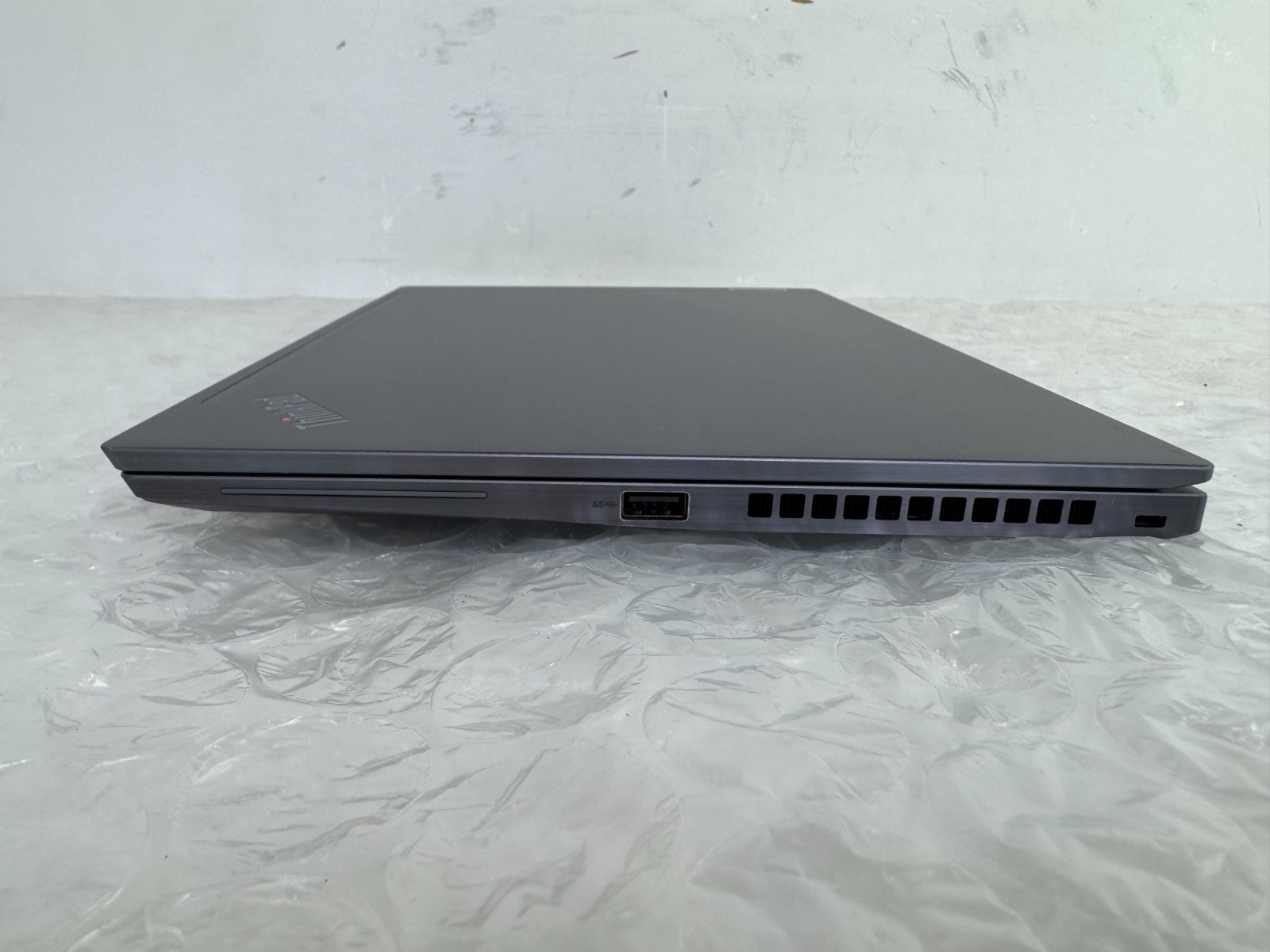 Lenovo ThinkPad T14s Gen 2 i7-1185G7 16GB 256GB 14″ FHD Win 11 Pro Laptop