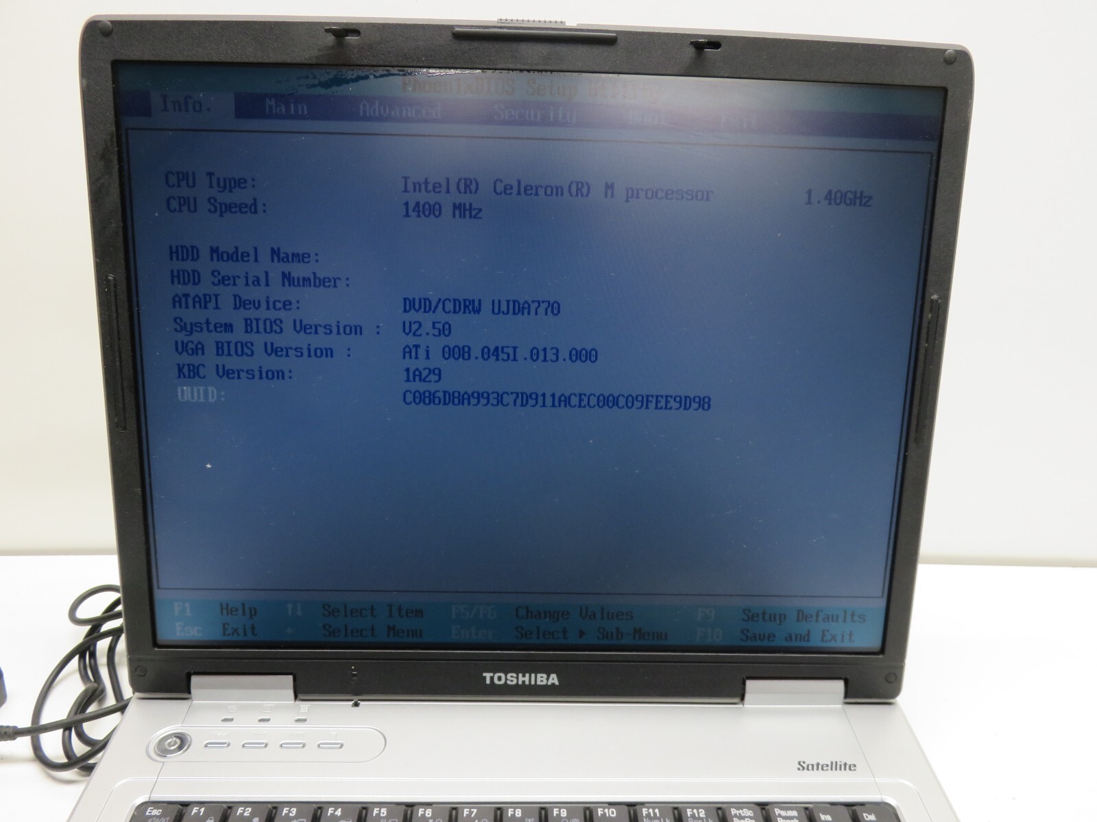 Toshiba Satellite L25-S1196 Laptop Intel Celeron 894MB Ram No HDD or Battery