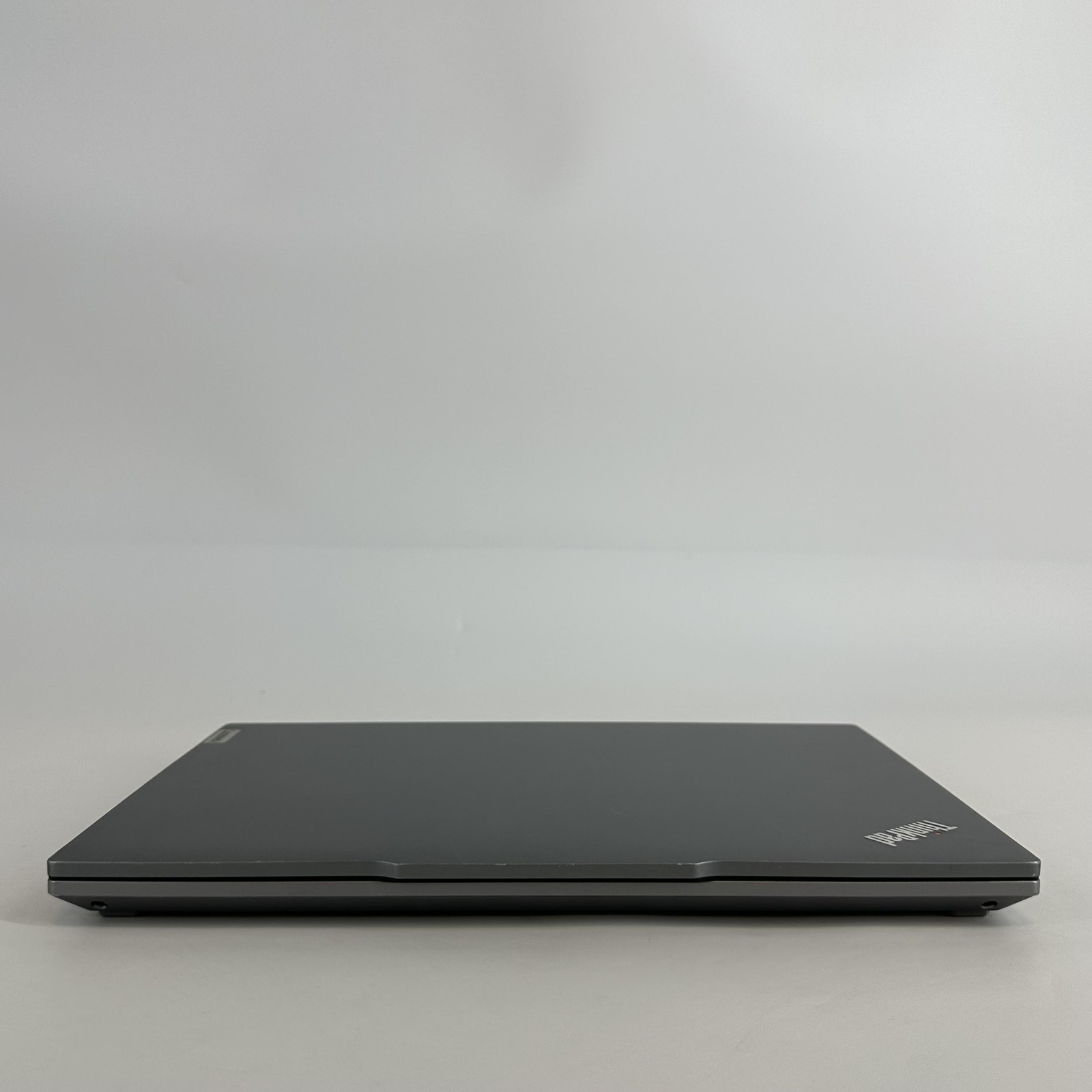 Lenovo ThinkPad E14 Gen 5 Gray FHD+ 2.0 GHz Ryzen 7 7730U 16GB RAM 1TB SSD Good