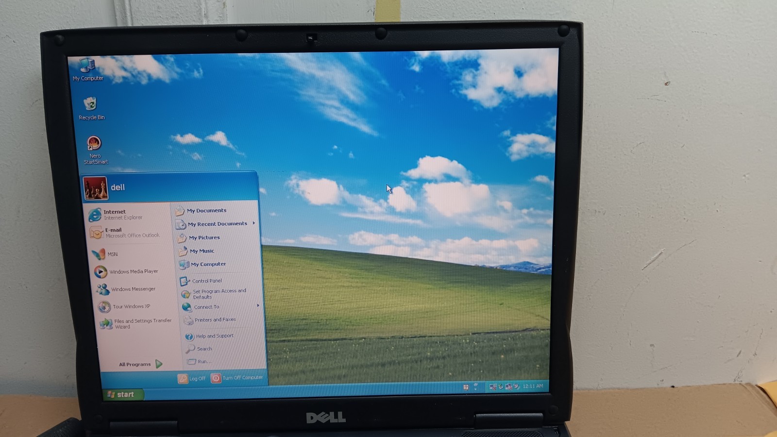 Vintage Dell Latitude C640 Laptop 2 GHz Windows XP Pro Serial & Parallel port