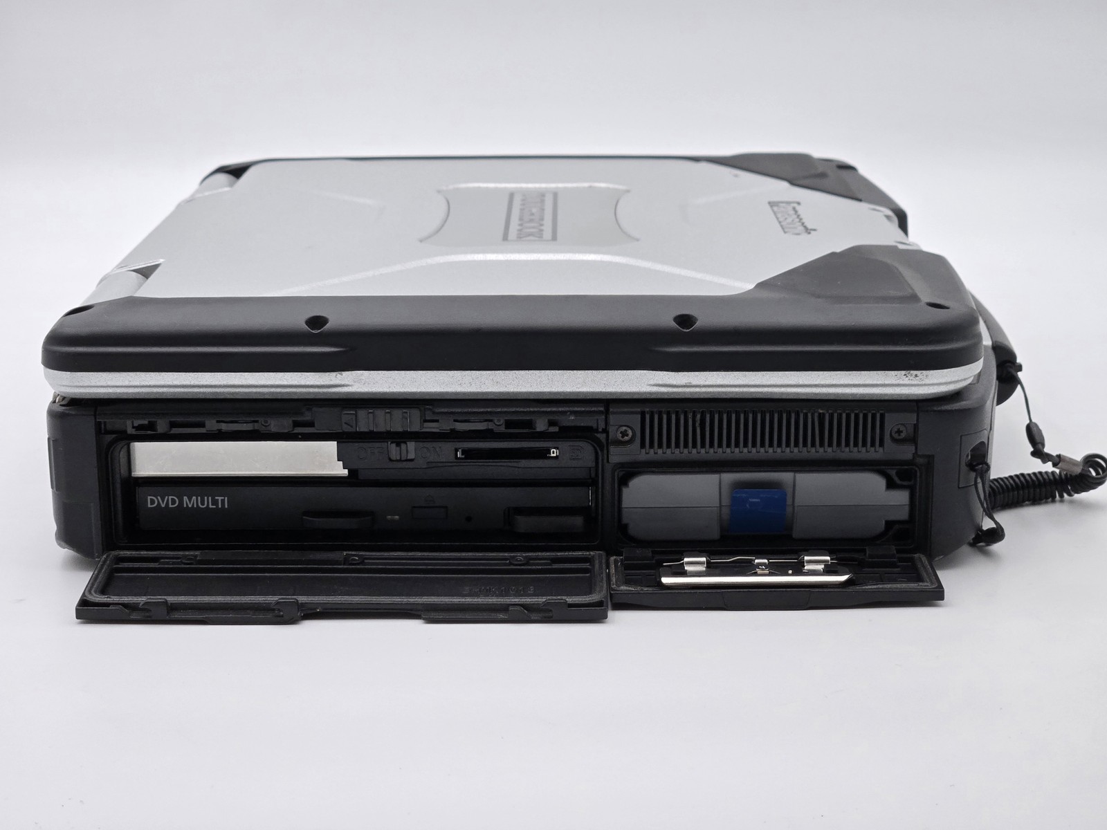 Panasonic Toughbook CF-31 MK6 i5-7300U 8GB Touch Shell No SSD No OS