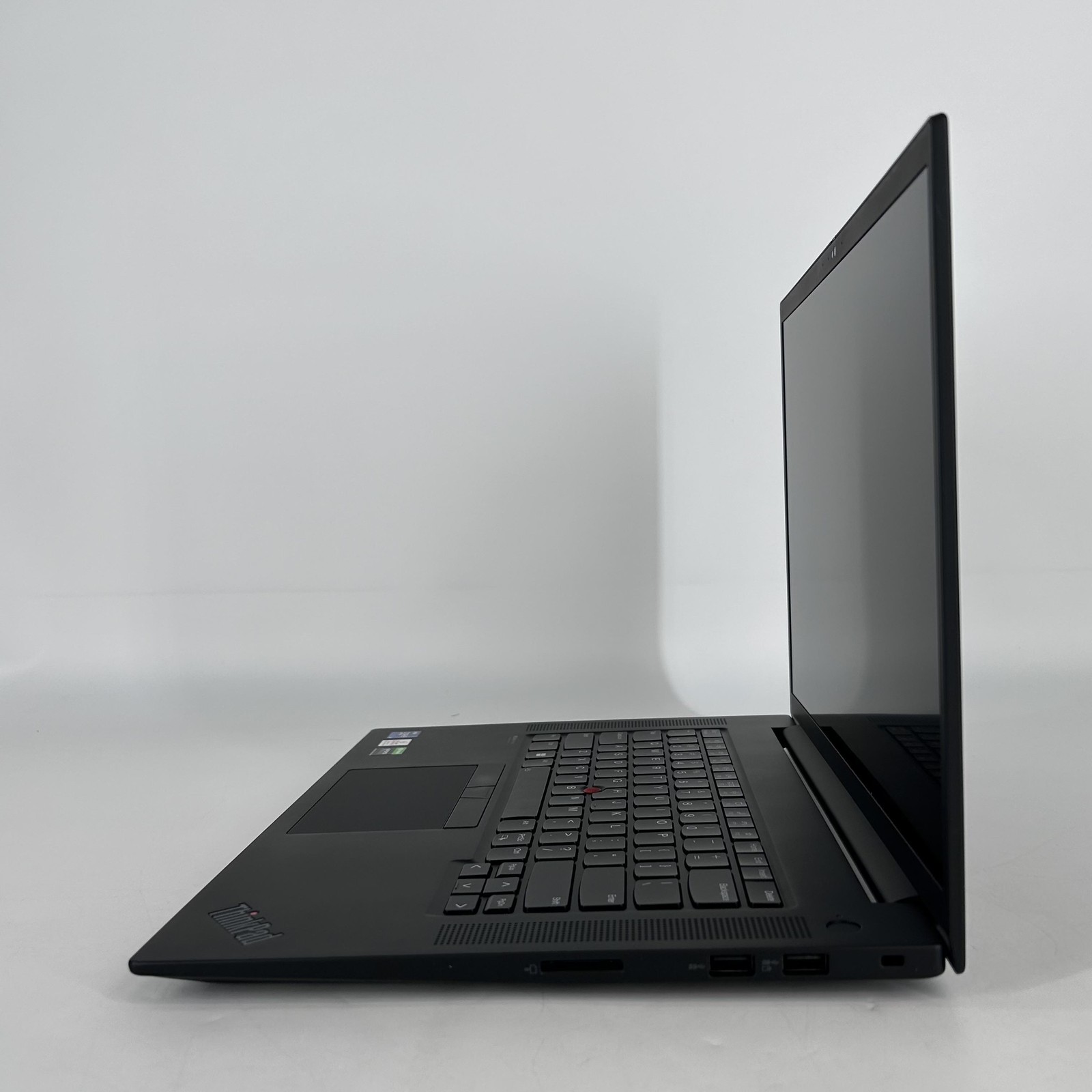 Lenovo ThinkPad X1 Extreme Gen 4 16 UHD+ i9-11950H 2.60GHz 40GB 256GB RTX 3080