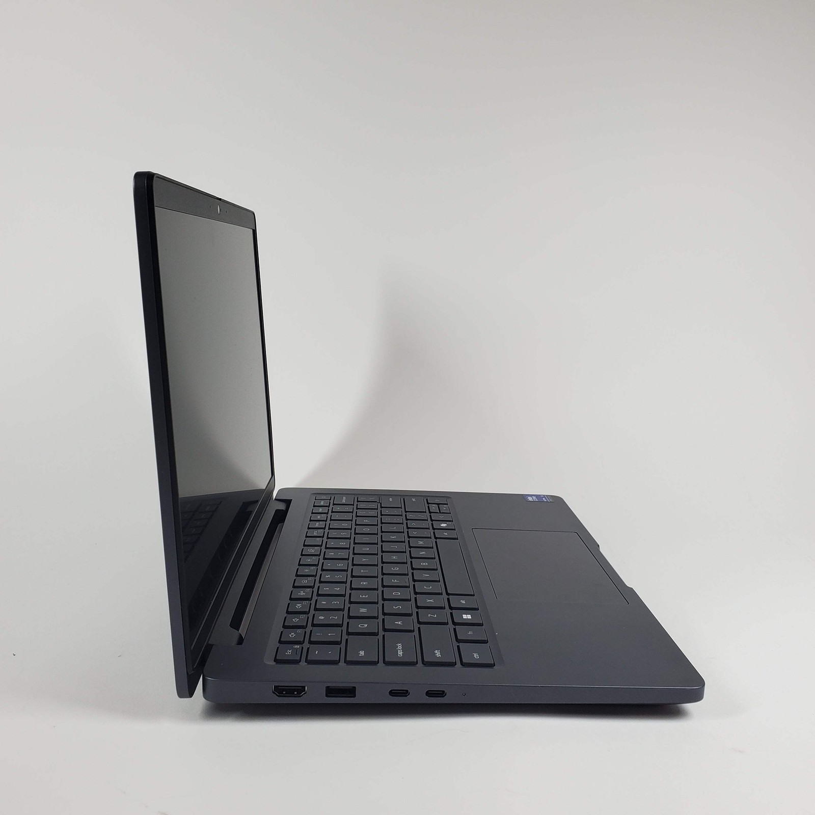 Dell Pro Max MC14250 Intel core ultra 5 235h 32GB RAM 500GB