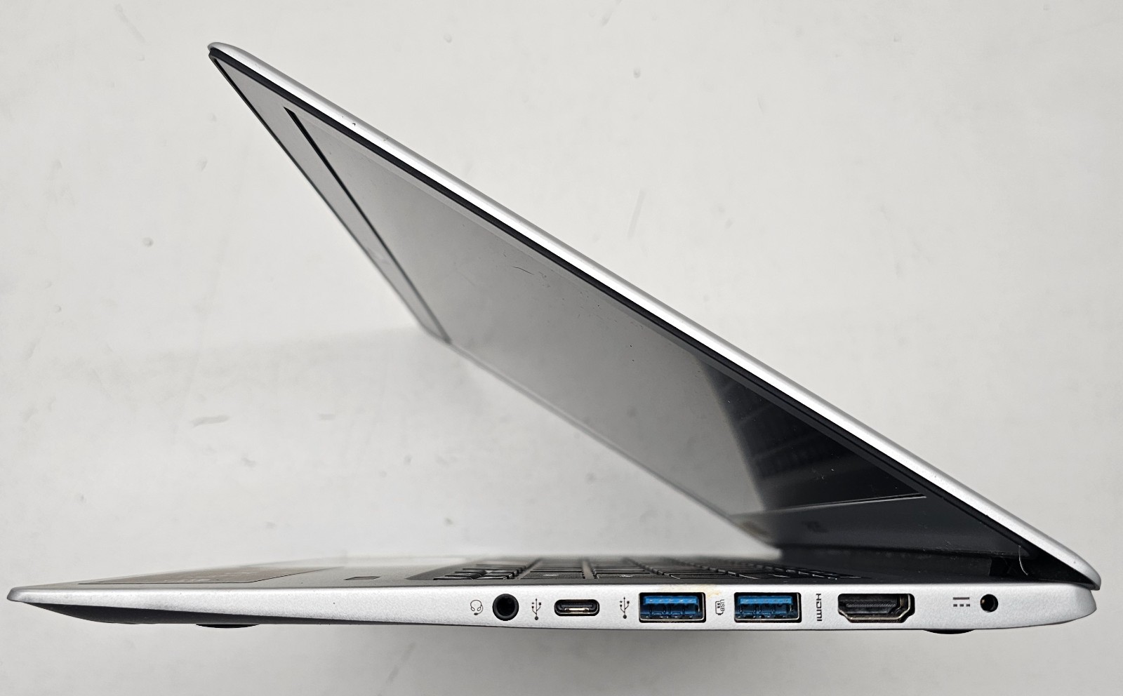 Acer Swift 1 SF113-31 Laptop Intel Pentium N4200 4GB Ram 64GB eMMC NO OS (FL)