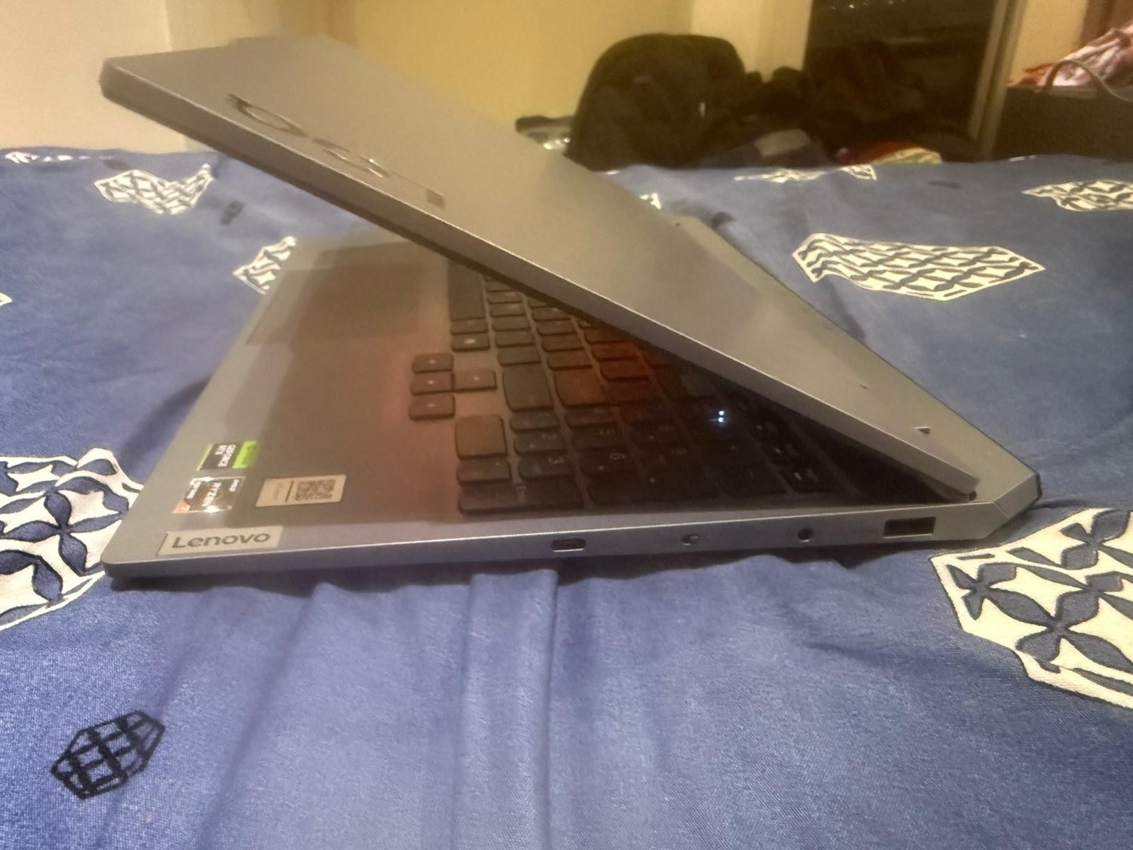 Lenovo LOQ 15.6″ FHD 144Hz AMD Ryzen 7-7435HS 24GB 512GB RTX4050 Gaming Laptop