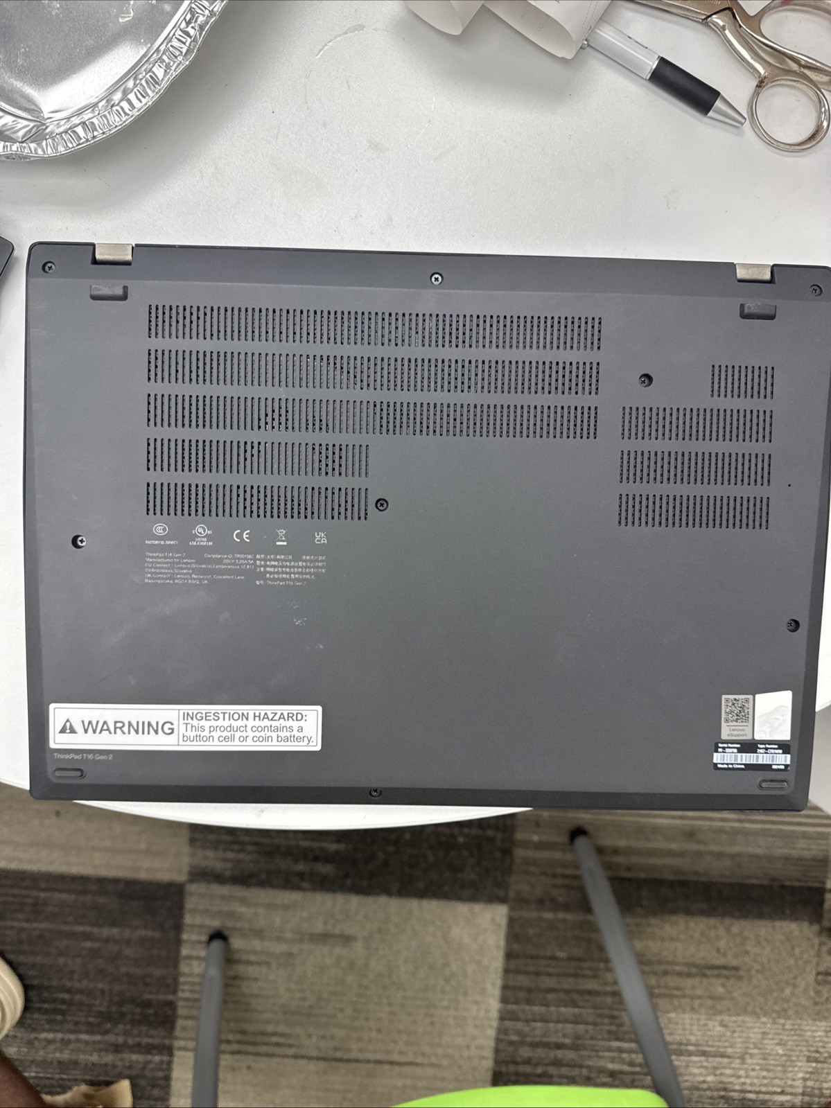 lenovo thinkpad T16 gen 2 Ryzen 7 pro ( boots to bios) No SSD