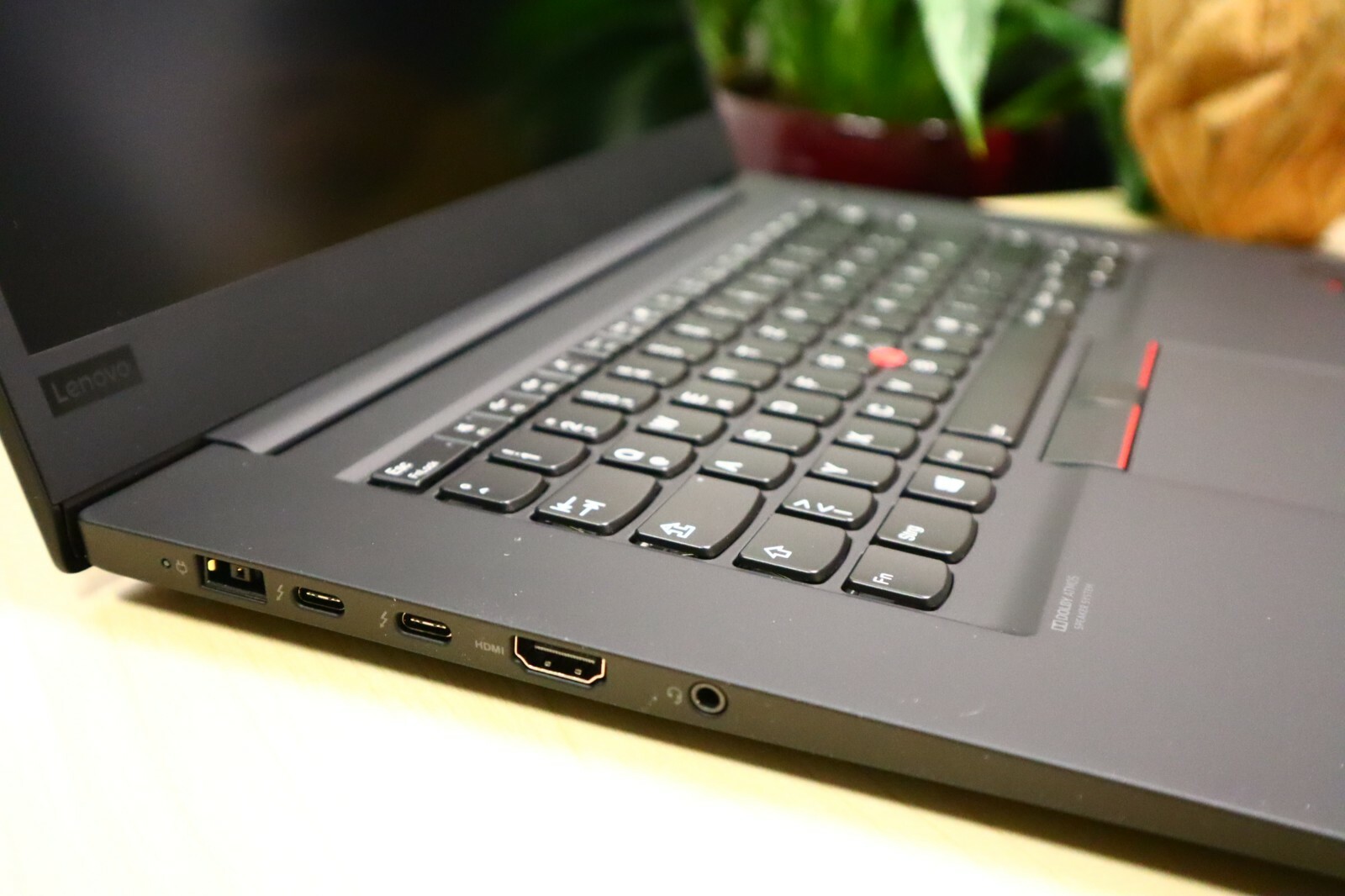 LENOVO THINKPAD P1 G3 i9 OCTA 64G 1TB FHD-HDR T2000 WORKSTATION WIN11