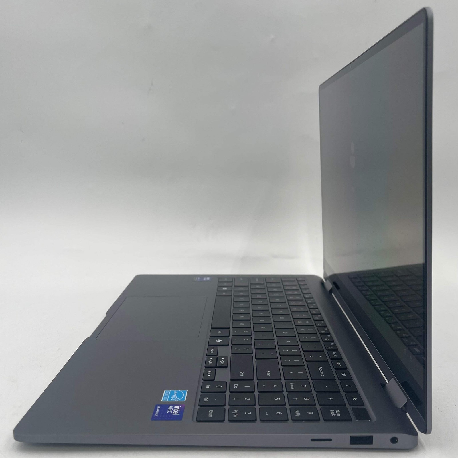 Samsung Galaxy Book5 NP750QHA 15.6″ Core Ultra 7 256V 2.2GHz 16GB RAM 512GB SSD