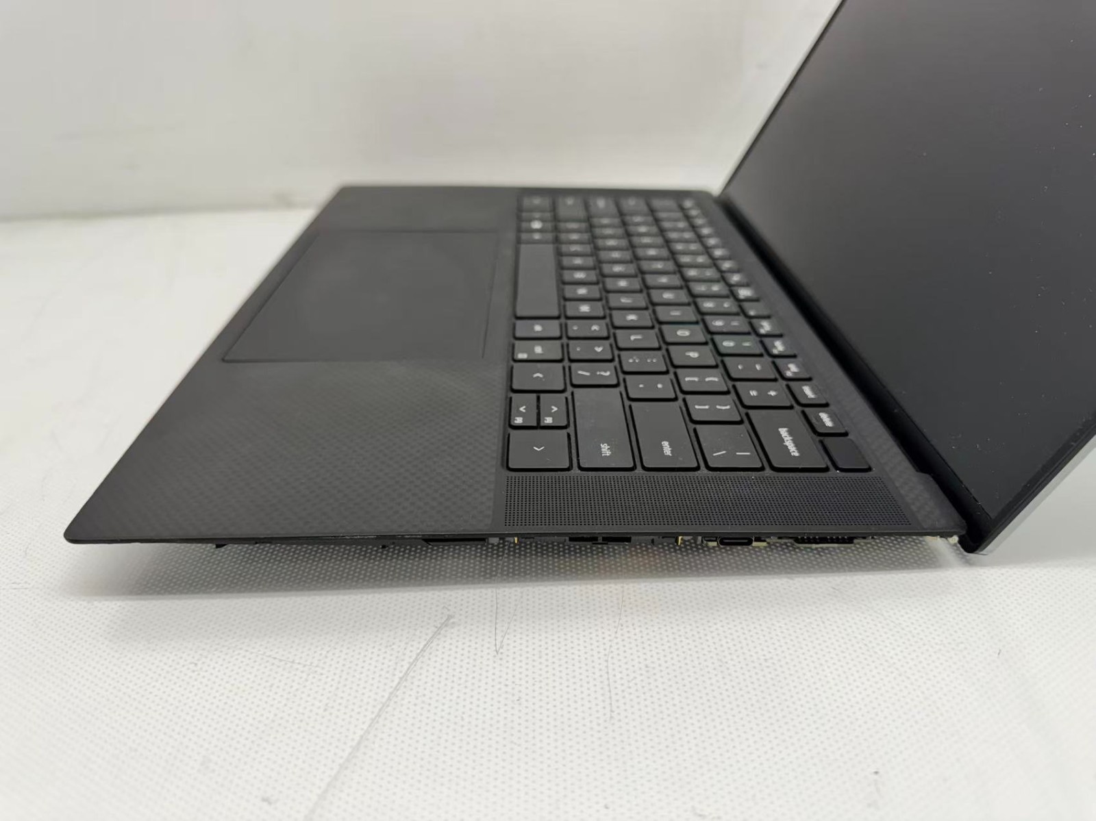 Dell Precision 5560 15.6″ Intel i7-11850H@2.5GHz 16GB 256GB T1200 *READ*