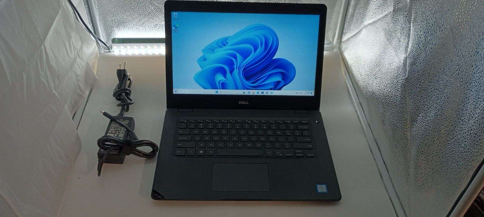 4162 Latitude3490 w/charger.i3-6006U.8GB.128GB M.2.14″.W11Pro.