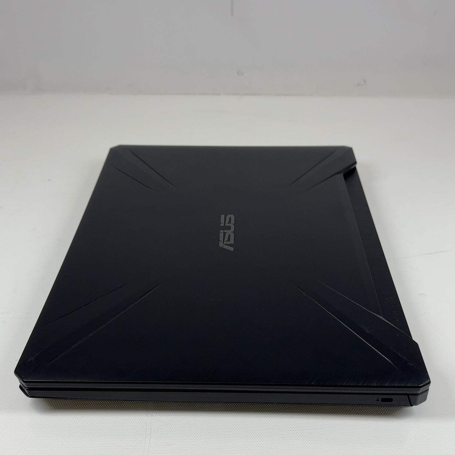 Asus TUF Gaming FX505DD Ryzen 5 3550H 8GB RAM 250GB GeForce GTX 1050