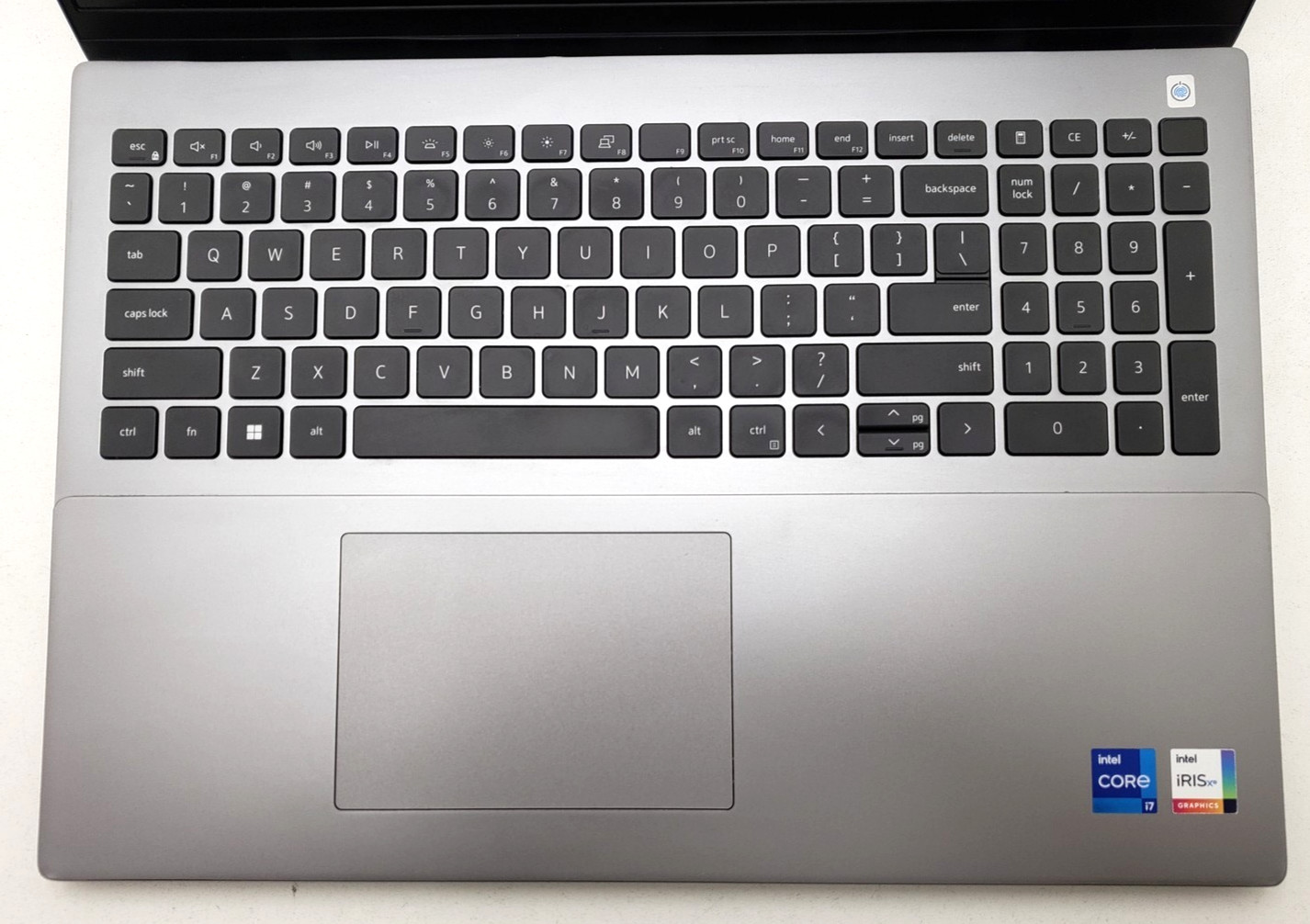 Dell Vostro 5620 Laptop i7-1260P 16GB RAM 256GB SSD 16″ Win 11 Pro Laptop PC.